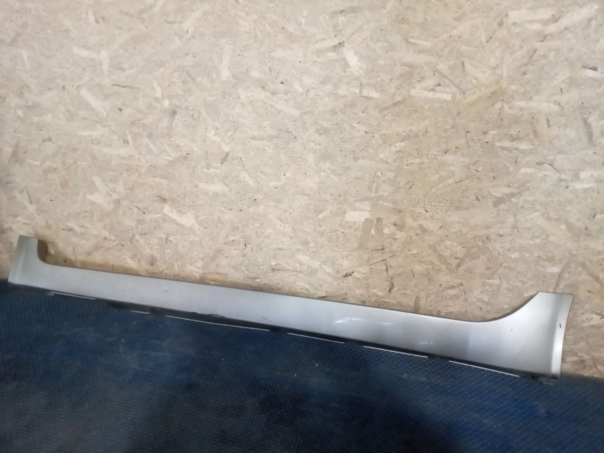 https://ycs.partsauto.market/partsauto-images/thmbs/userImages/a486c87f8955b6e25f9185efee619899/part/03d2b60b-6c2e-459a-8126-7f841b8e404c_1775856403353.jpg