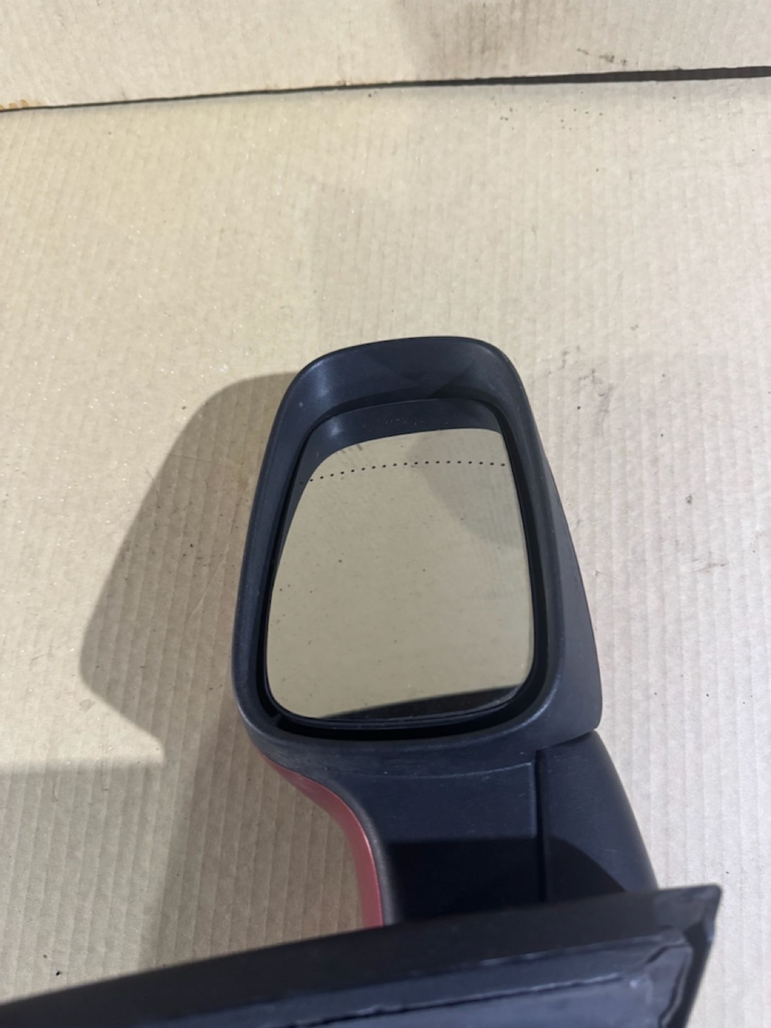 https://ycs.partsauto.market/partsauto-images/thmbs/userImages/a486c87f8955b6e25f9185efee619899/part/054ee916-5372-4235-bdf9-925f2863e5d1_1784620587984.jpg