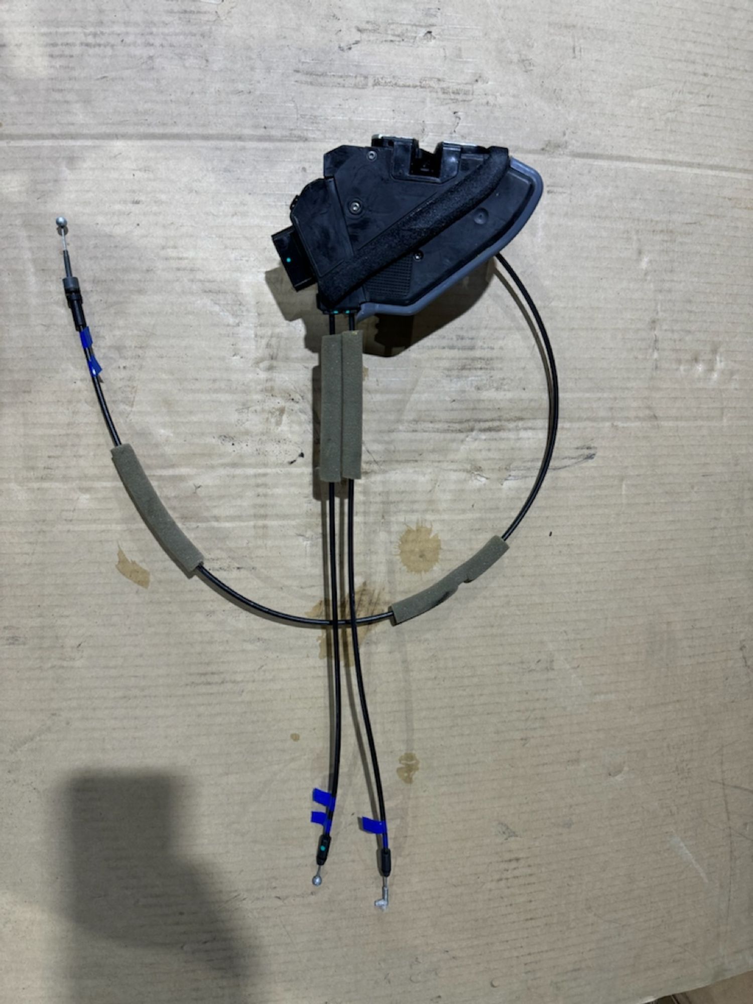 https://ycs.partsauto.market/partsauto-images/thmbs/userImages/a486c87f8955b6e25f9185efee619899/part/05acf9fc-5542-4a4b-8dac-524378550584_1775853939369.jpg