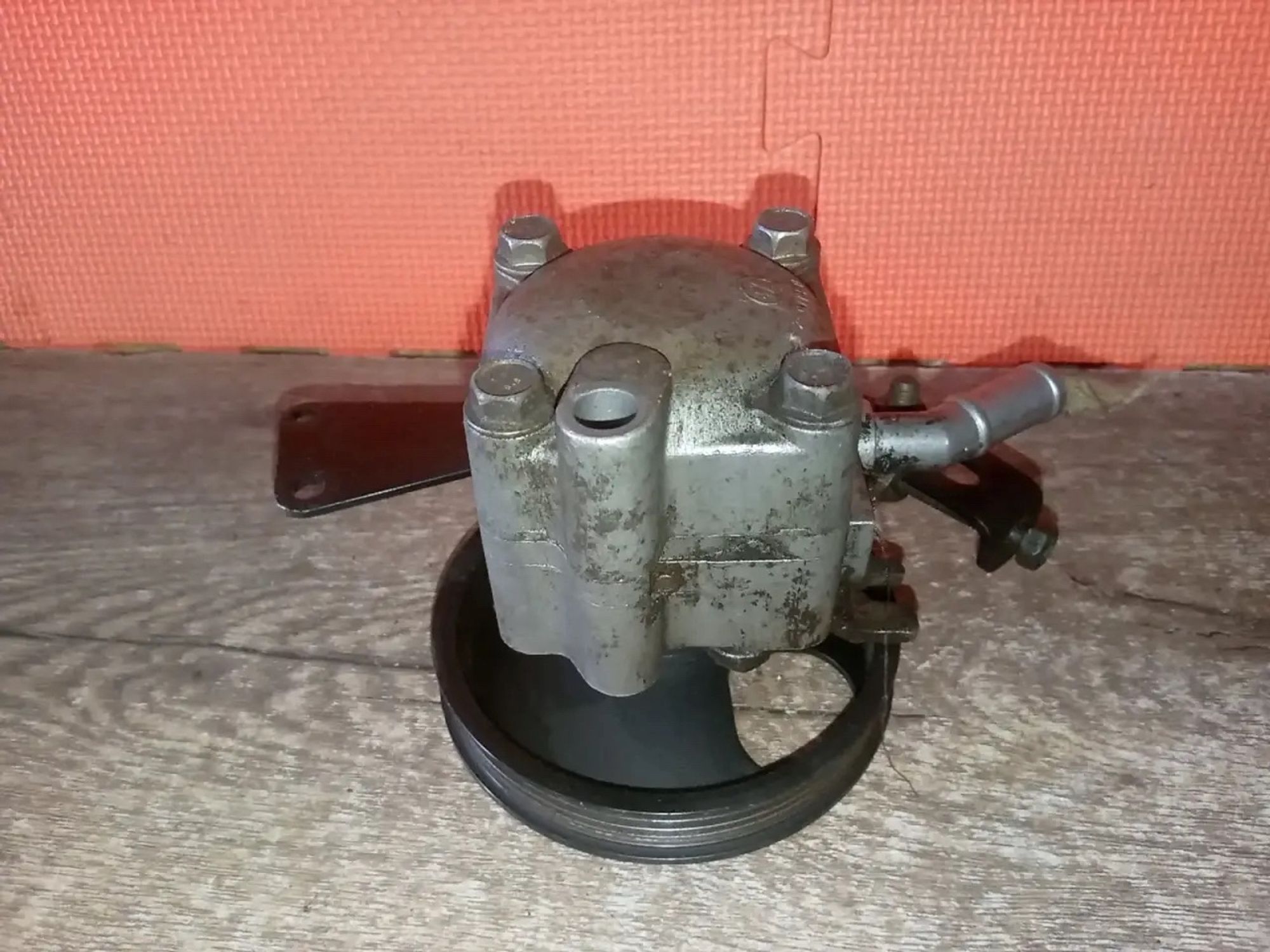 https://ycs.partsauto.market/partsauto-images/thmbs/userImages/a486c87f8955b6e25f9185efee619899/part/0741d4ed-4452-41b9-a9ae-e043f73188d6_1775854275014.jpg