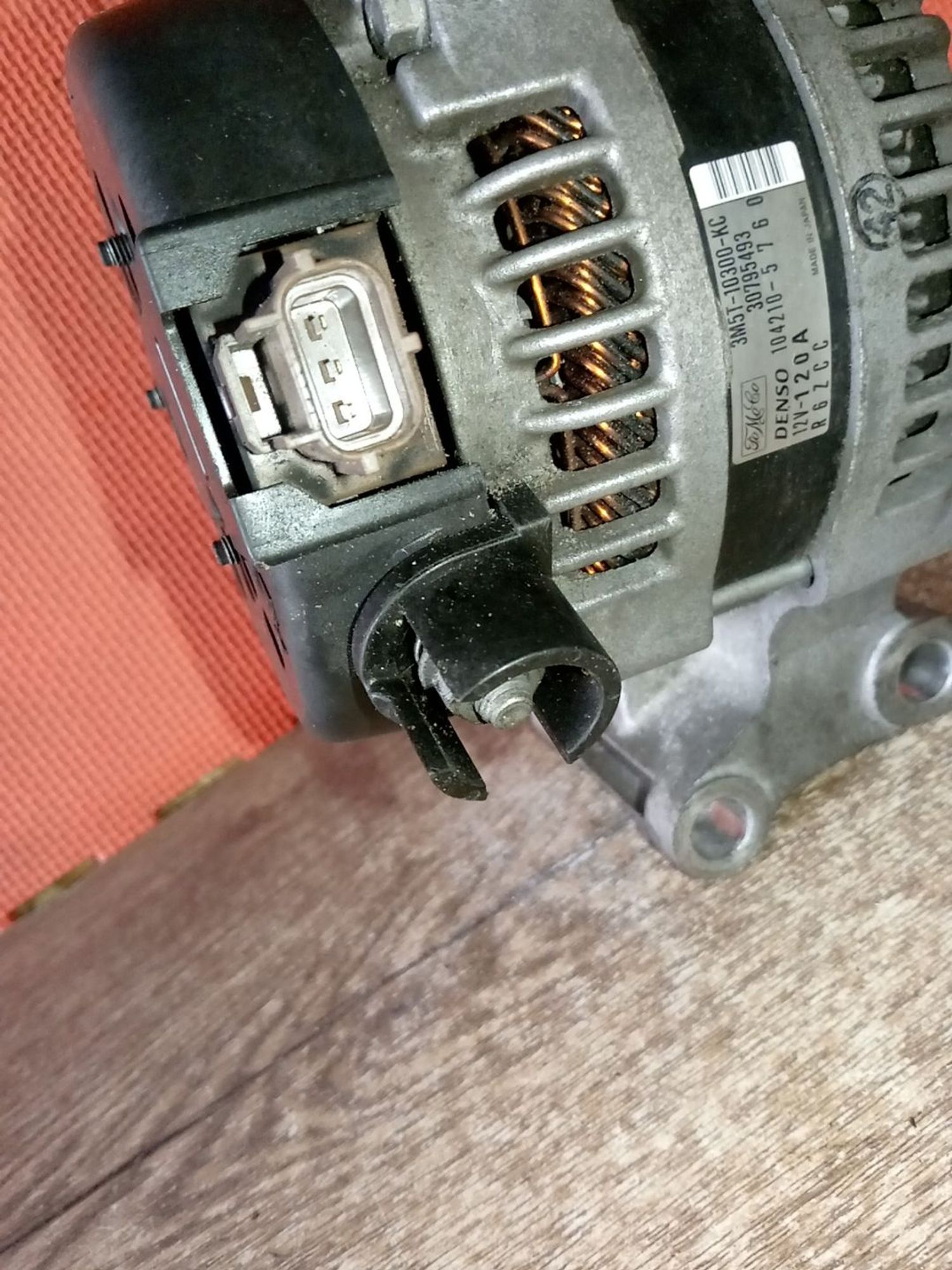 https://ycs.partsauto.market/partsauto-images/thmbs/userImages/a486c87f8955b6e25f9185efee619899/part/0771b489-998d-4507-808a-3d2b801cfe6b_1782454552503.jpg