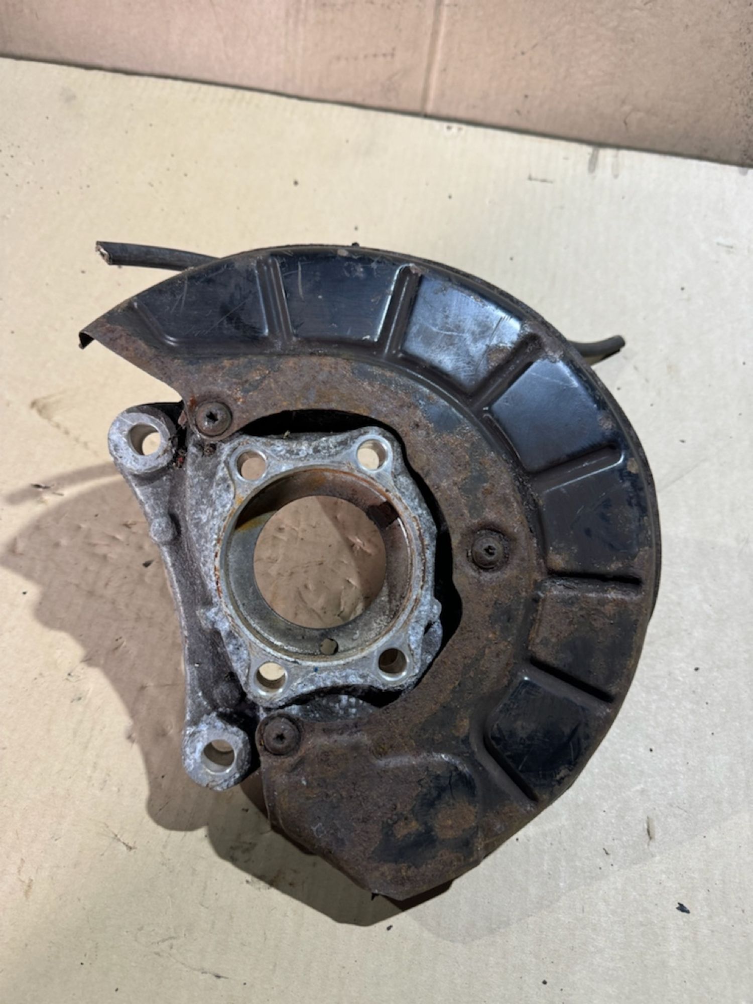 https://ycs.partsauto.market/partsauto-images/thmbs/userImages/a486c87f8955b6e25f9185efee619899/part/0955e906-c8fc-452c-a136-e7b18210d031_1776689400060.jpg