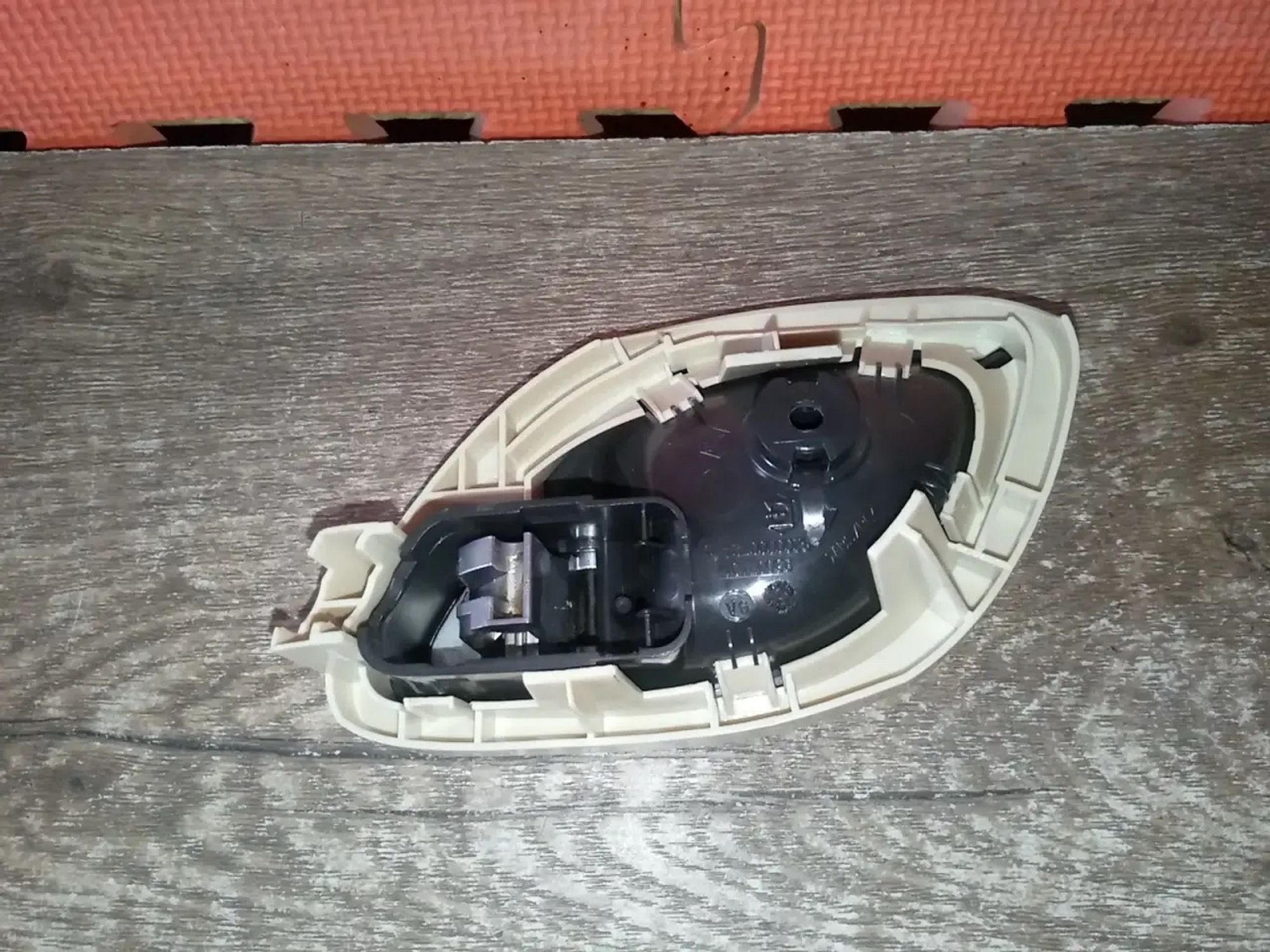 https://ycs.partsauto.market/partsauto-images/thmbs/userImages/a486c87f8955b6e25f9185efee619899/part/0becf4ec-9984-4978-b2ae-28b085bc06f4_1783547505252.jpg