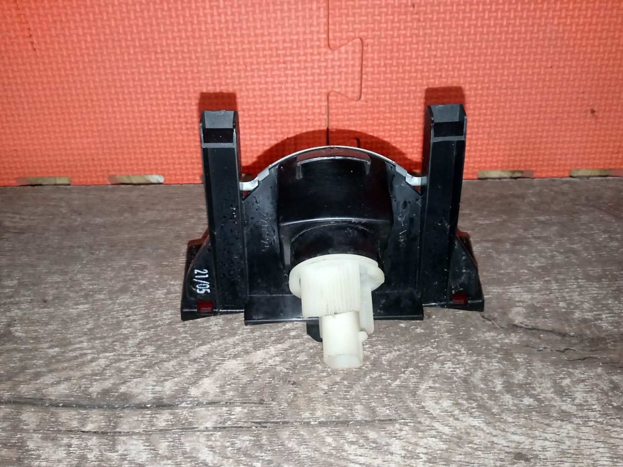 https://ycs.partsauto.market/partsauto-images/thmbs/userImages/a486c87f8955b6e25f9185efee619899/part/0cd3ce01-0aa0-4bb5-8960-389f0259b327_1775856577016.jpg
