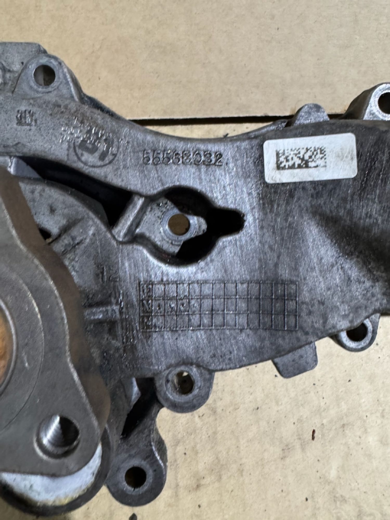 https://ycs.partsauto.market/partsauto-images/thmbs/userImages/a486c87f8955b6e25f9185efee619899/part/0f0ded90-822c-4fa5-b378-332726df5a87_1786343565540.jpg