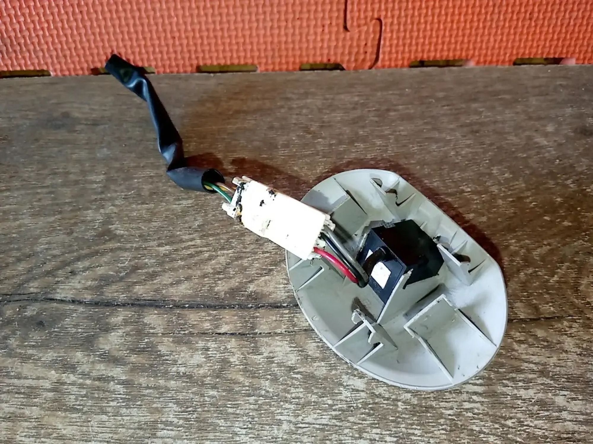 https://ycs.partsauto.market/partsauto-images/thmbs/userImages/a486c87f8955b6e25f9185efee619899/part/0f3eb686-1768-4543-b989-99aa29608609_1779793352965.jpg