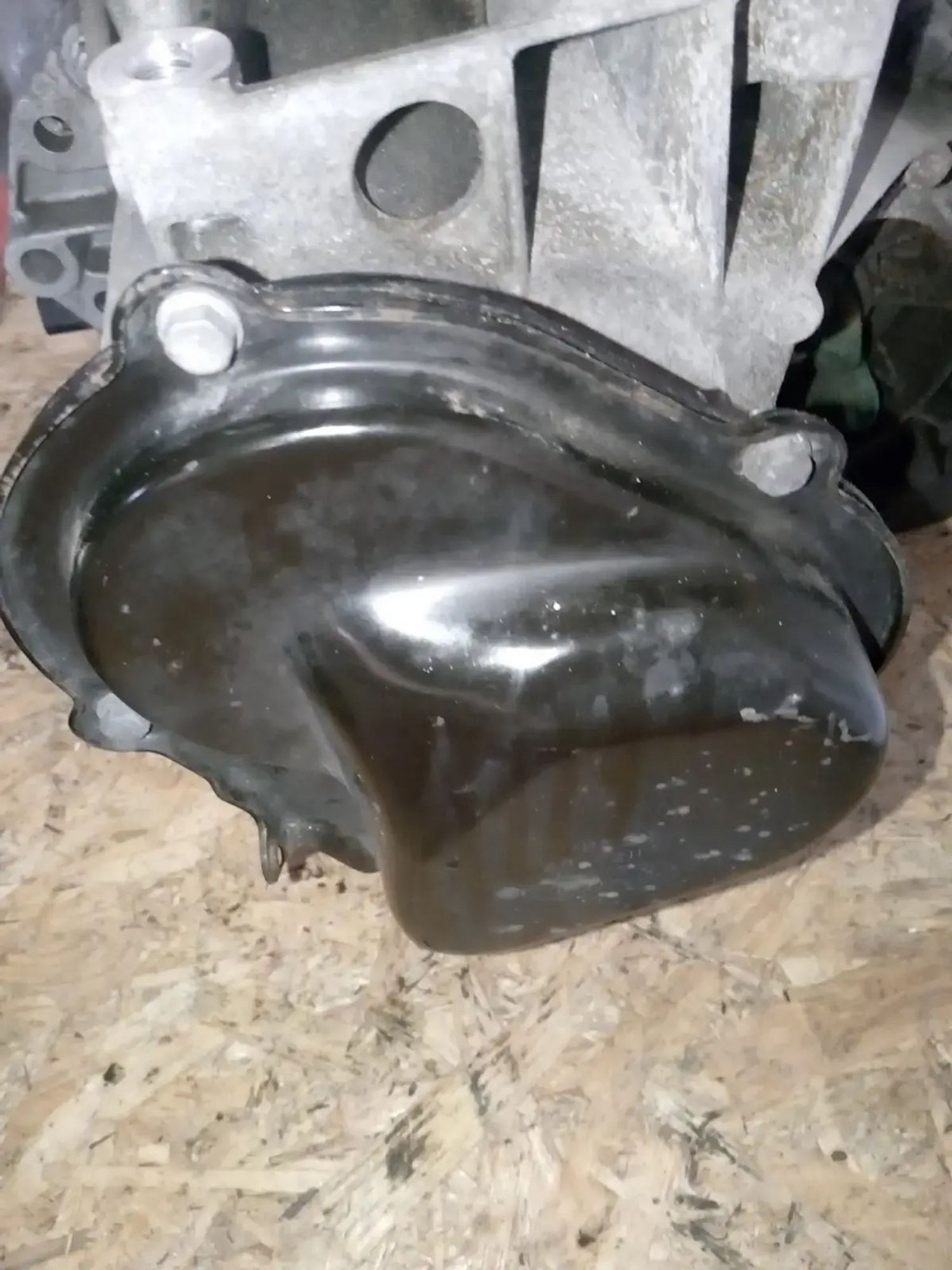 https://ycs.partsauto.market/partsauto-images/thmbs/userImages/a486c87f8955b6e25f9185efee619899/part/1013c2e3-b41b-4c0c-a387-52f0cfcbb2e3_1779793170417.jpg