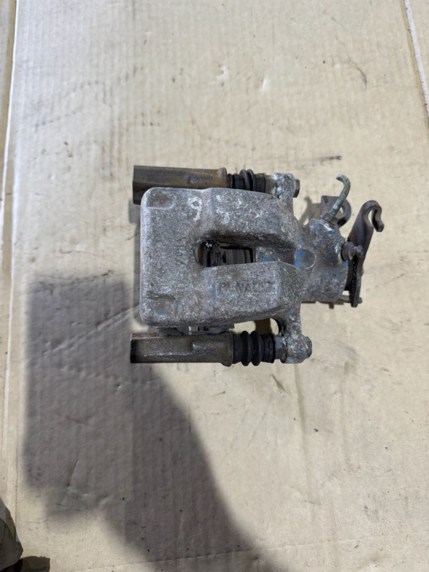 https://ycs.partsauto.market/partsauto-images/thmbs/userImages/a486c87f8955b6e25f9185efee619899/part/105f7fcb-6e16-401e-8898-8cd2a41826bf_1782909638974.jpg