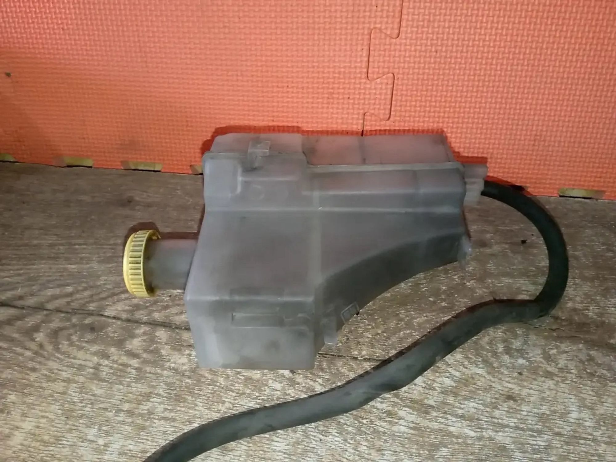 https://ycs.partsauto.market/partsauto-images/thmbs/userImages/a486c87f8955b6e25f9185efee619899/part/11f315a3-2839-406a-a81e-74e609e7c998_1778610152329.jpg