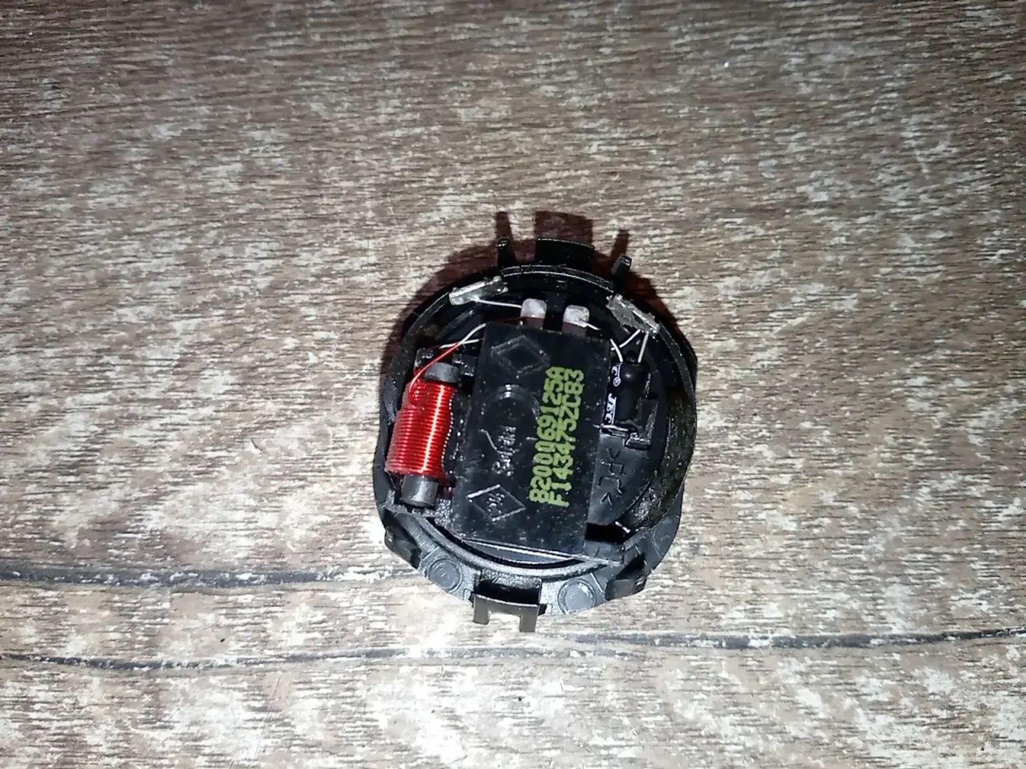 https://ycs.partsauto.market/partsauto-images/thmbs/userImages/a486c87f8955b6e25f9185efee619899/part/1287800f-88f8-4a5e-b3e7-f250595733c6_1783589685268.jpg