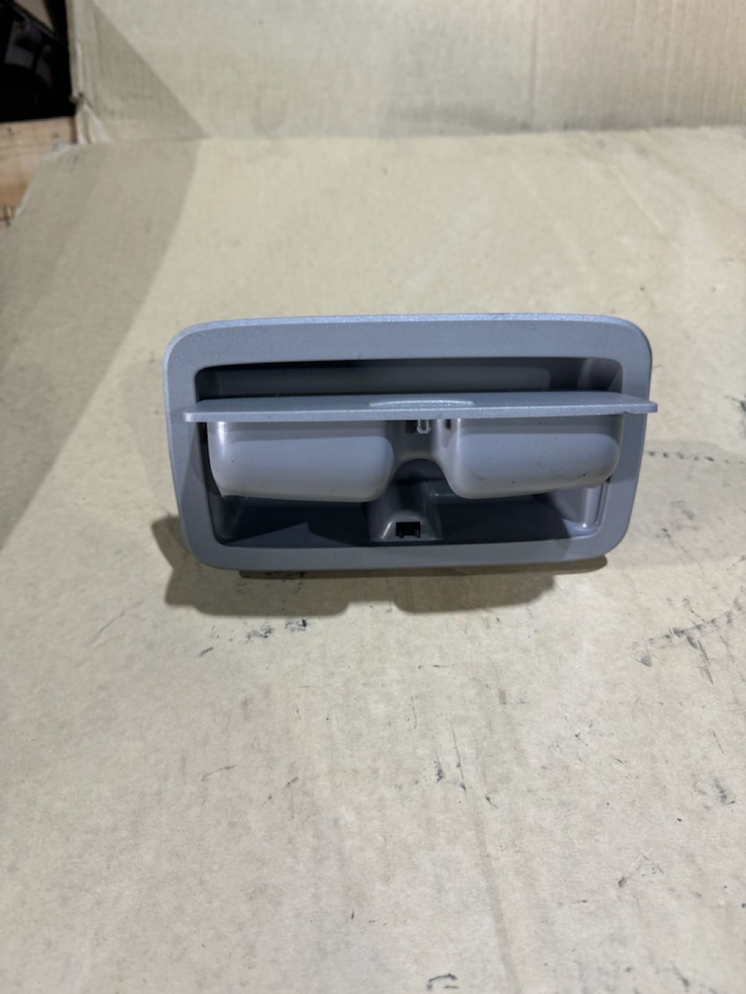 https://ycs.partsauto.market/partsauto-images/thmbs/userImages/a486c87f8955b6e25f9185efee619899/part/12eb0830-0ab9-46ae-9423-fcbccdf66c49_1782939101644.jpg