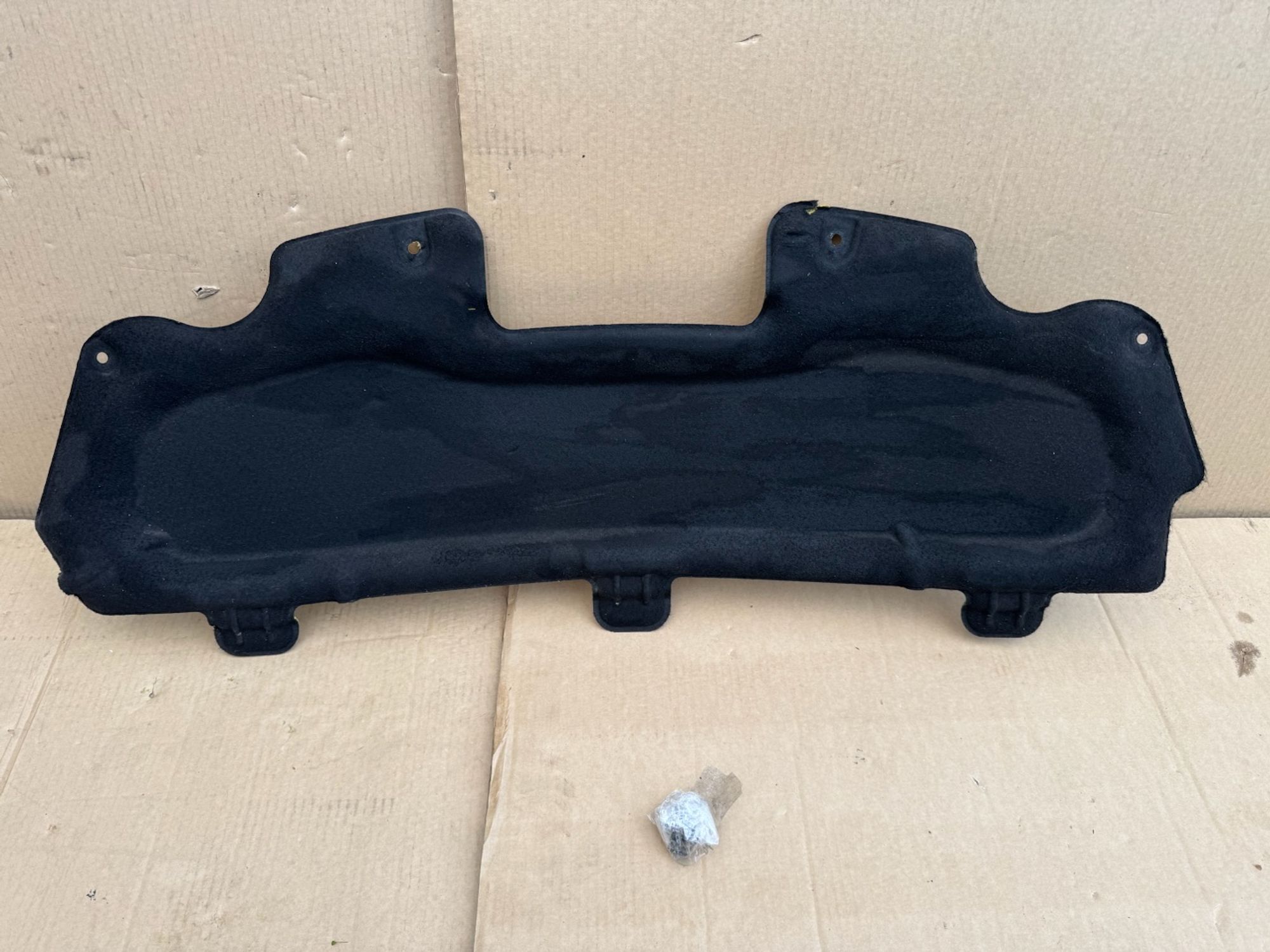 https://ycs.partsauto.market/partsauto-images/thmbs/userImages/a486c87f8955b6e25f9185efee619899/part/13067d20-b5e7-42fc-b7f9-adb4866e65dd_1783272689660.jpg