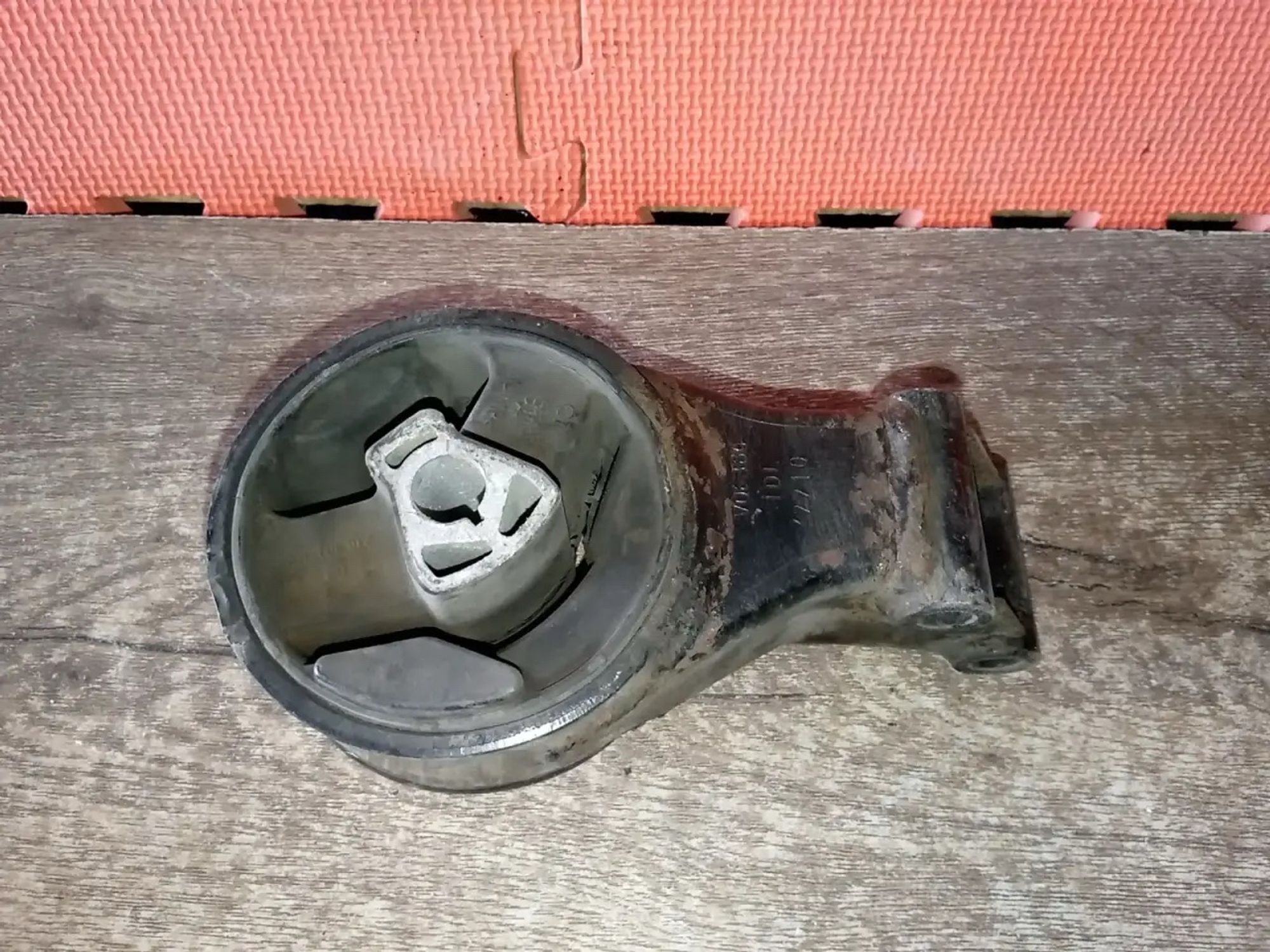 https://ycs.partsauto.market/partsauto-images/thmbs/userImages/a486c87f8955b6e25f9185efee619899/part/13f95f08-94f3-4210-9d42-bfd60e7a68e5_1786653285459.jpg