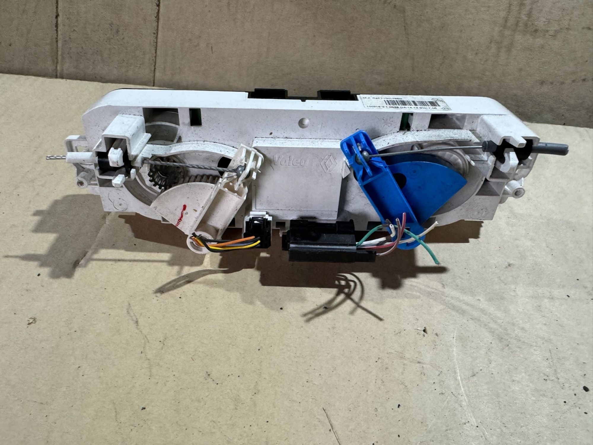 https://ycs.partsauto.market/partsauto-images/thmbs/userImages/a486c87f8955b6e25f9185efee619899/part/1656afd0-0930-446a-99a0-13de3496e276_1778190024478.jpg