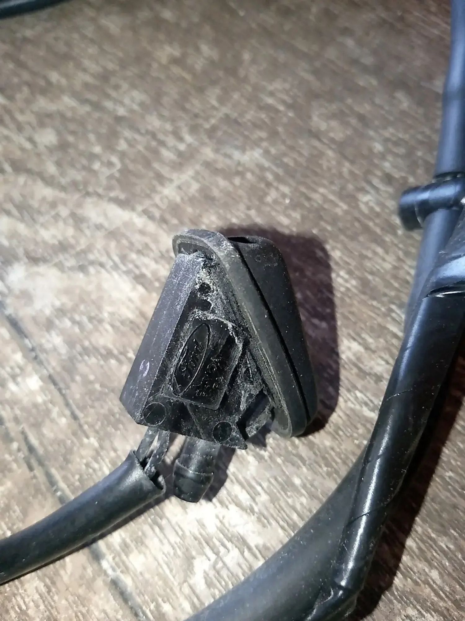 https://ycs.partsauto.market/partsauto-images/thmbs/userImages/a486c87f8955b6e25f9185efee619899/part/176c661e-68ef-4100-ae8e-3100360389a9_1779793086069.jpg