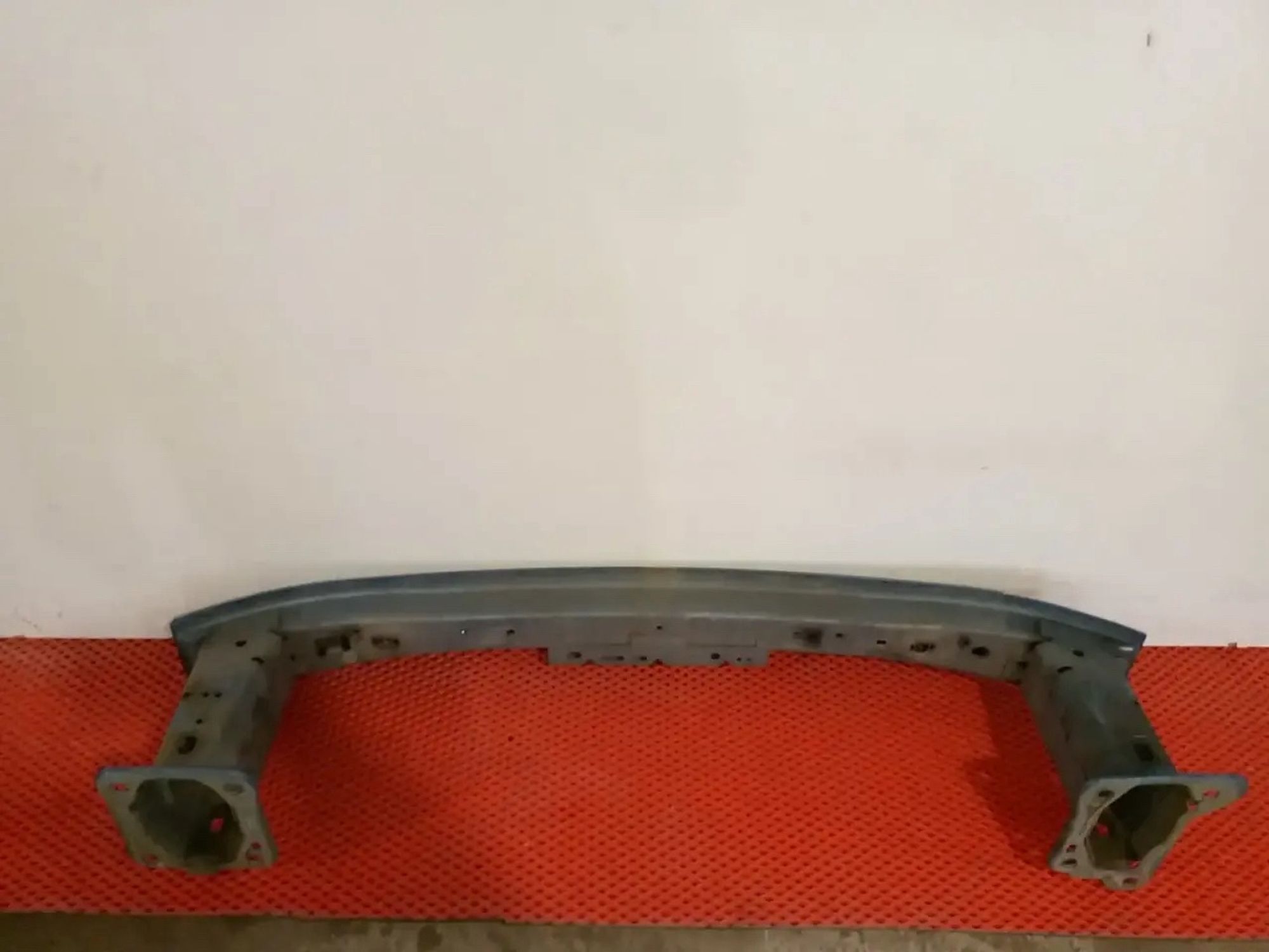 https://ycs.partsauto.market/partsauto-images/thmbs/userImages/a486c87f8955b6e25f9185efee619899/part/17702db5-e25b-4fc6-a7ce-910cb9533c94_1778603381109.jpg