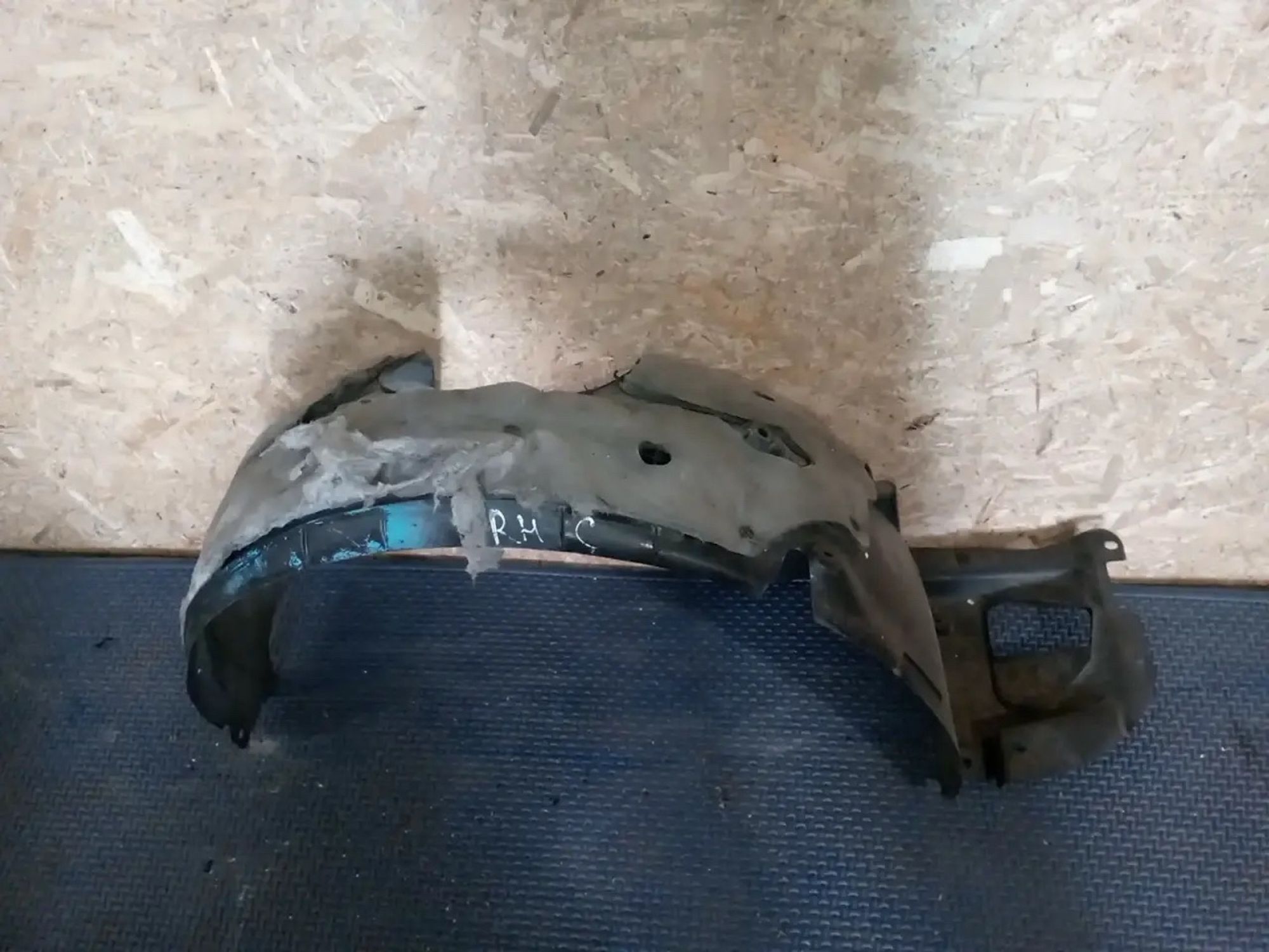 https://ycs.partsauto.market/partsauto-images/thmbs/userImages/a486c87f8955b6e25f9185efee619899/part/17c7926d-5b3a-4b8e-ae8a-fef0787ea9ad_1787084223993.jpg