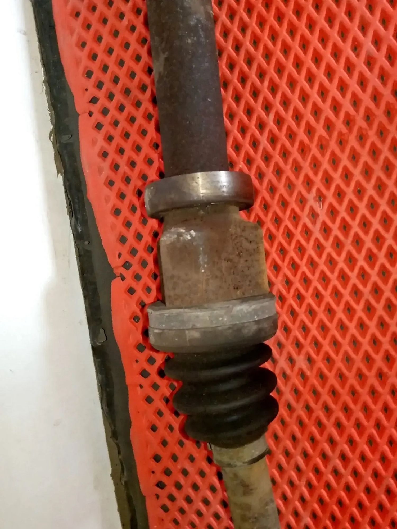 https://ycs.partsauto.market/partsauto-images/thmbs/userImages/a486c87f8955b6e25f9185efee619899/part/1995e9d0-8546-4bba-b277-7525ea8d5433_1779793117123.jpg
