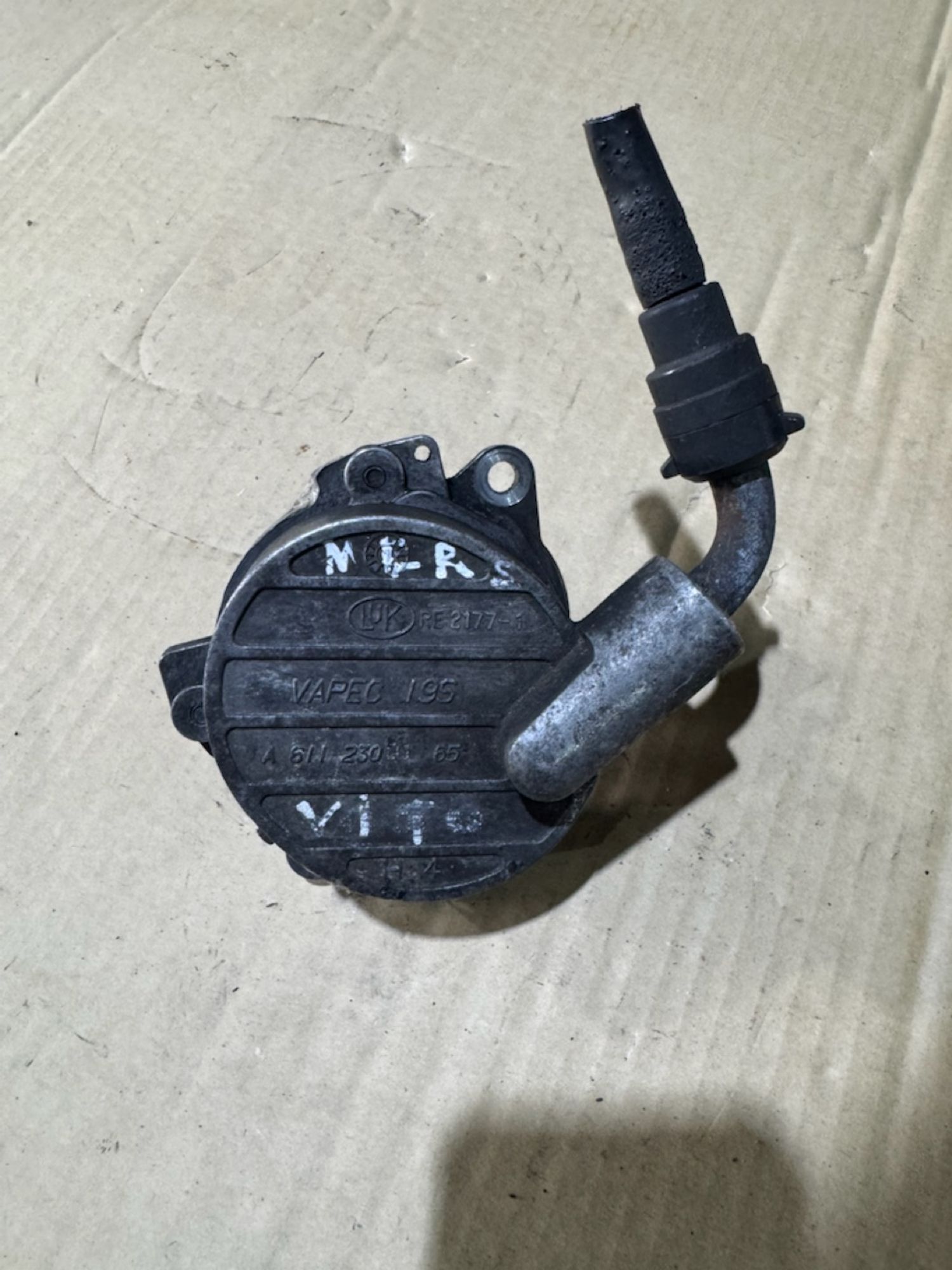 https://ycs.partsauto.market/partsauto-images/thmbs/userImages/a486c87f8955b6e25f9185efee619899/part/1a758666-262c-4c9d-b461-78f3efbd89cf_1783369629335.jpg
