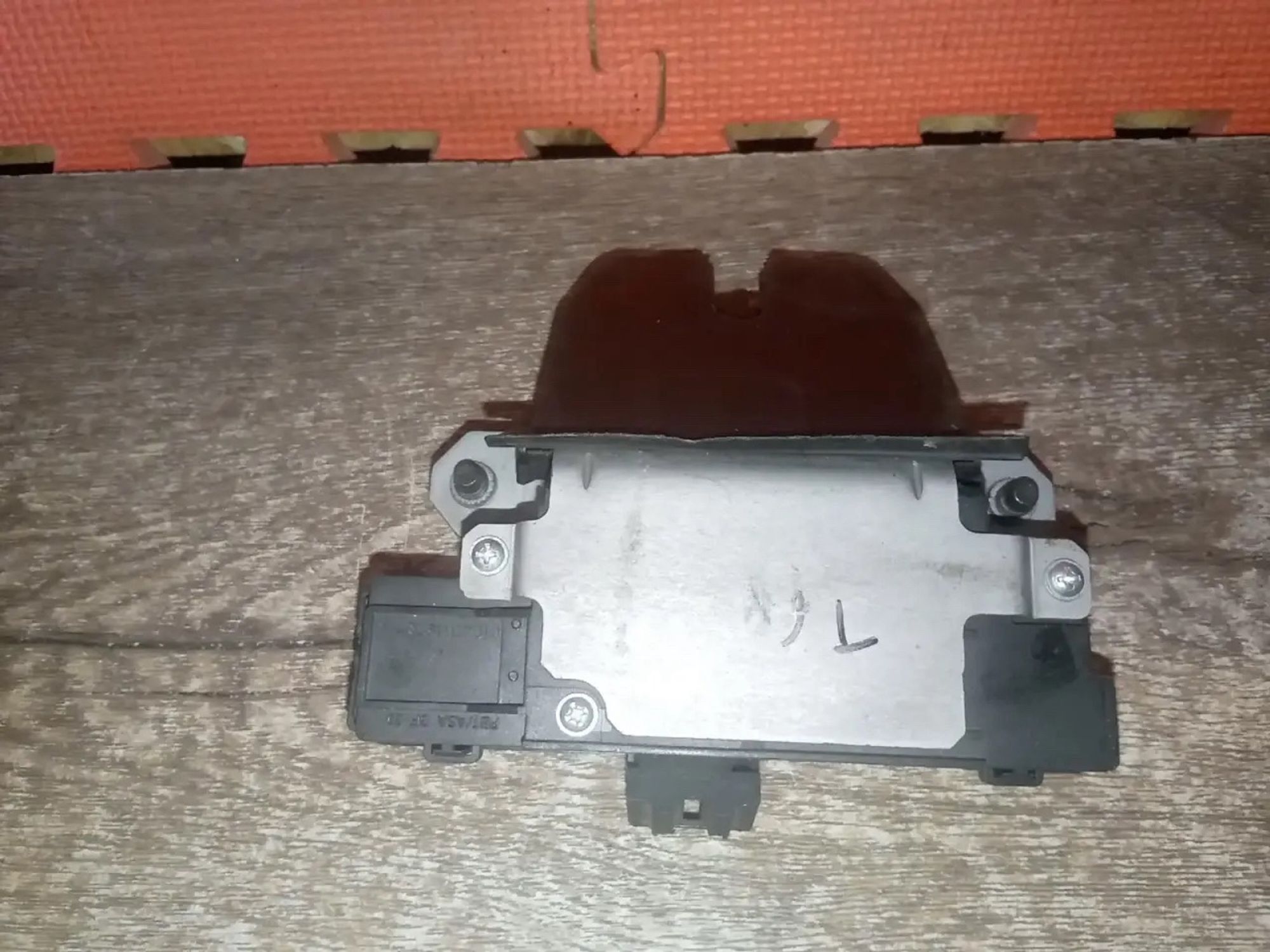 https://ycs.partsauto.market/partsauto-images/thmbs/userImages/a486c87f8955b6e25f9185efee619899/part/1d3ae23b-cf40-44e6-91d4-6f3162aa0251_1778052905971.jpg