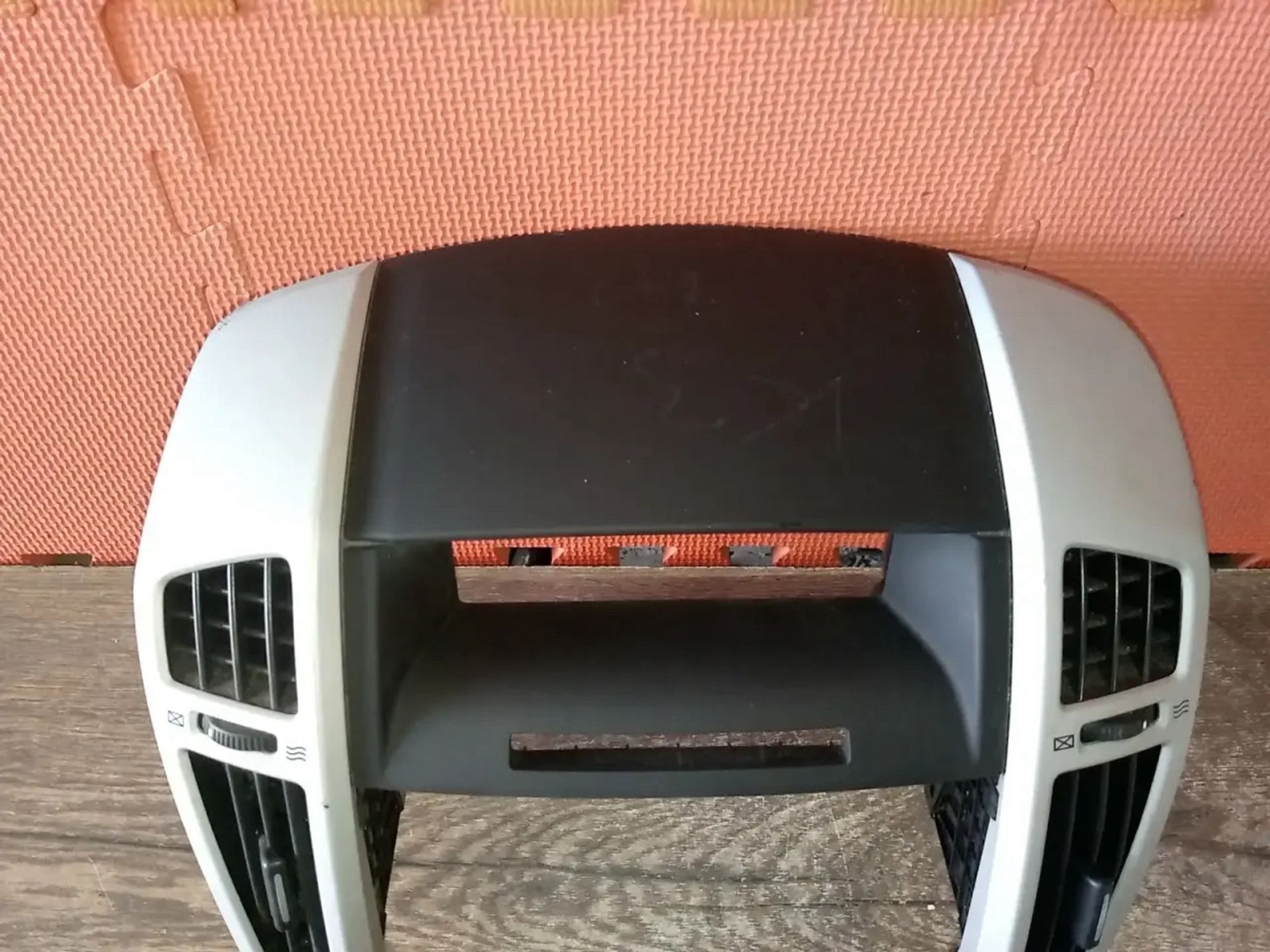 https://ycs.partsauto.market/partsauto-images/thmbs/userImages/a486c87f8955b6e25f9185efee619899/part/1fc1cd5a-78e8-4ff5-bc02-a14d15b6d0b2_1780043749739.jpg
