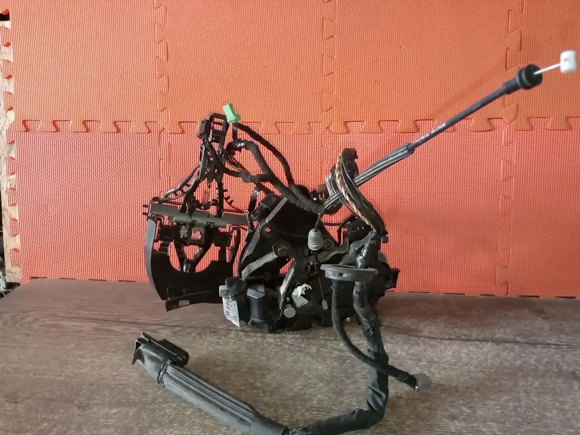 https://ycs.partsauto.market/partsauto-images/thmbs/userImages/a486c87f8955b6e25f9185efee619899/part/201ba277-dd74-40ab-be58-5289edb576a2_1775854400321.jpg