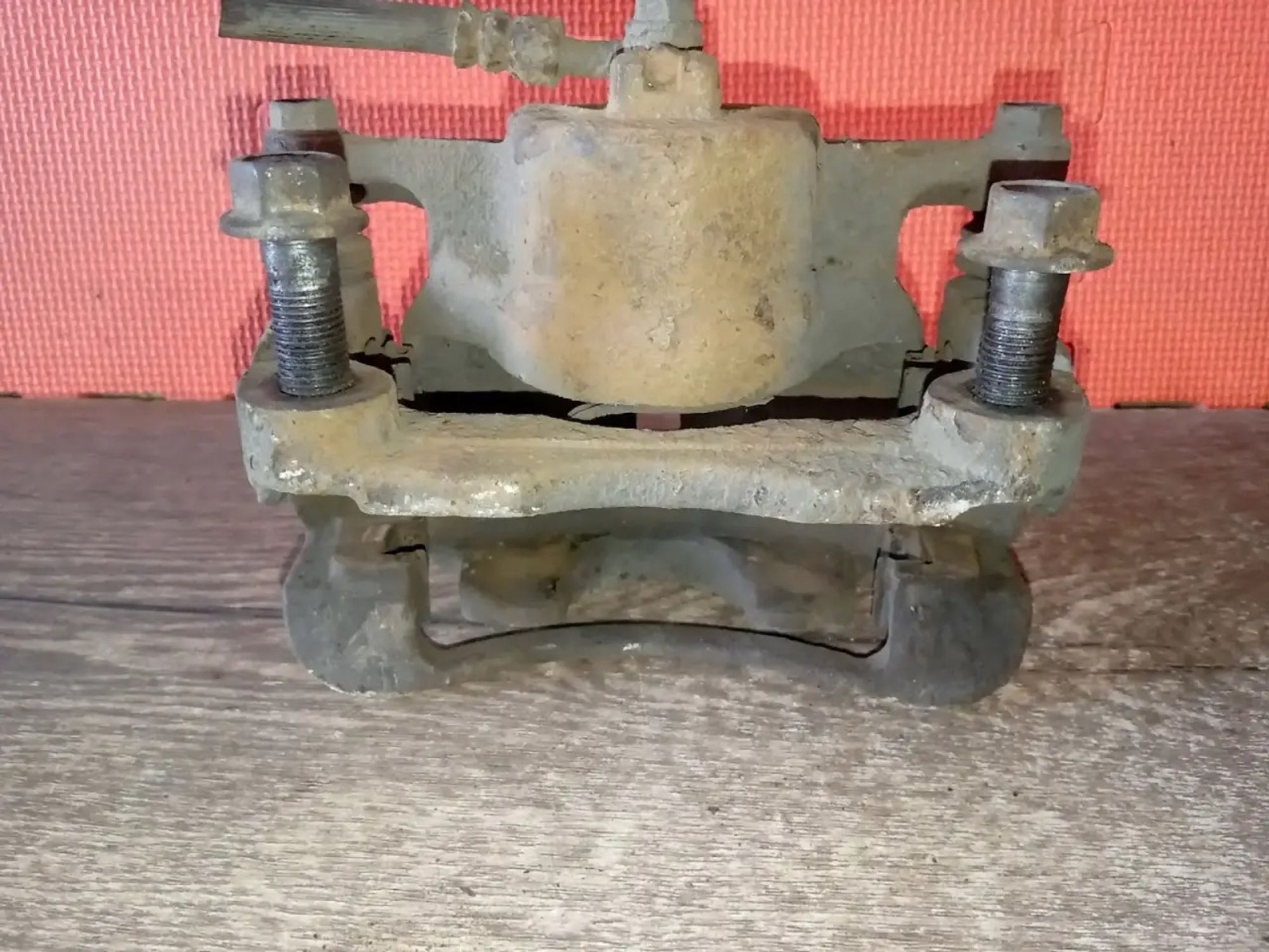 https://ycs.partsauto.market/partsauto-images/thmbs/userImages/a486c87f8955b6e25f9185efee619899/part/219340f2-eeaf-4105-adbb-130fc10ee271_1786645305638.jpg