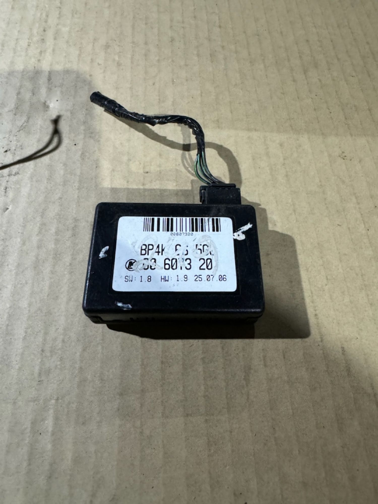 https://ycs.partsauto.market/partsauto-images/thmbs/userImages/a486c87f8955b6e25f9185efee619899/part/240cacbf-2df7-4fa7-8b55-51698a013dee_1775854285661.jpg
