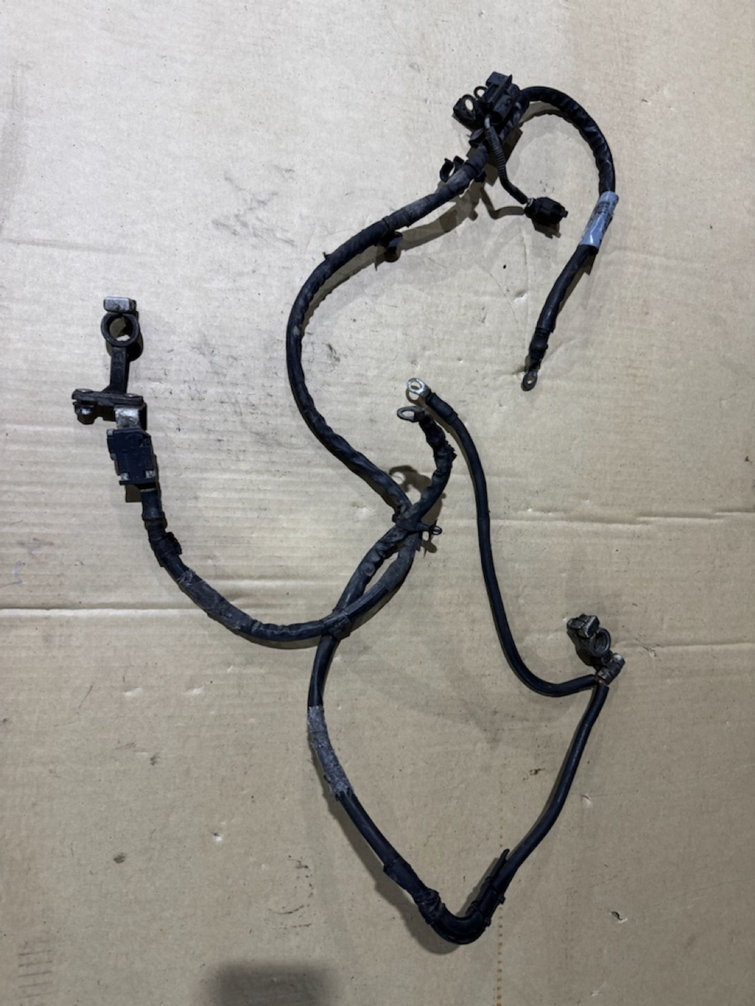 https://ycs.partsauto.market/partsauto-images/thmbs/userImages/a486c87f8955b6e25f9185efee619899/part/242768b3-7d78-4556-a088-71eb1fd287fe_1784966941659.jpg