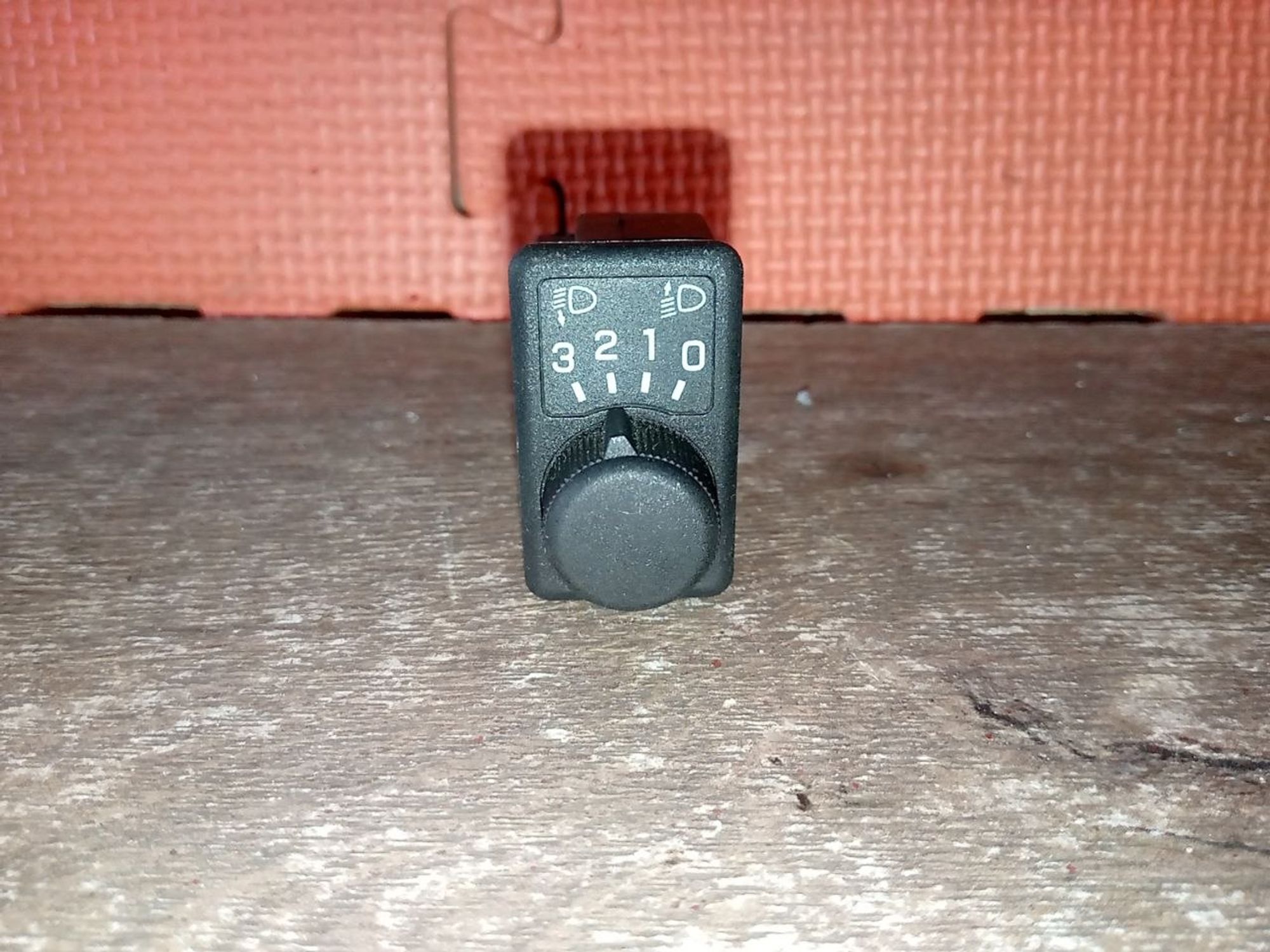 https://ycs.partsauto.market/partsauto-images/thmbs/userImages/a486c87f8955b6e25f9185efee619899/part/26112f74-0f08-42d9-a596-8081ad89cddf_1775855959925.jpg