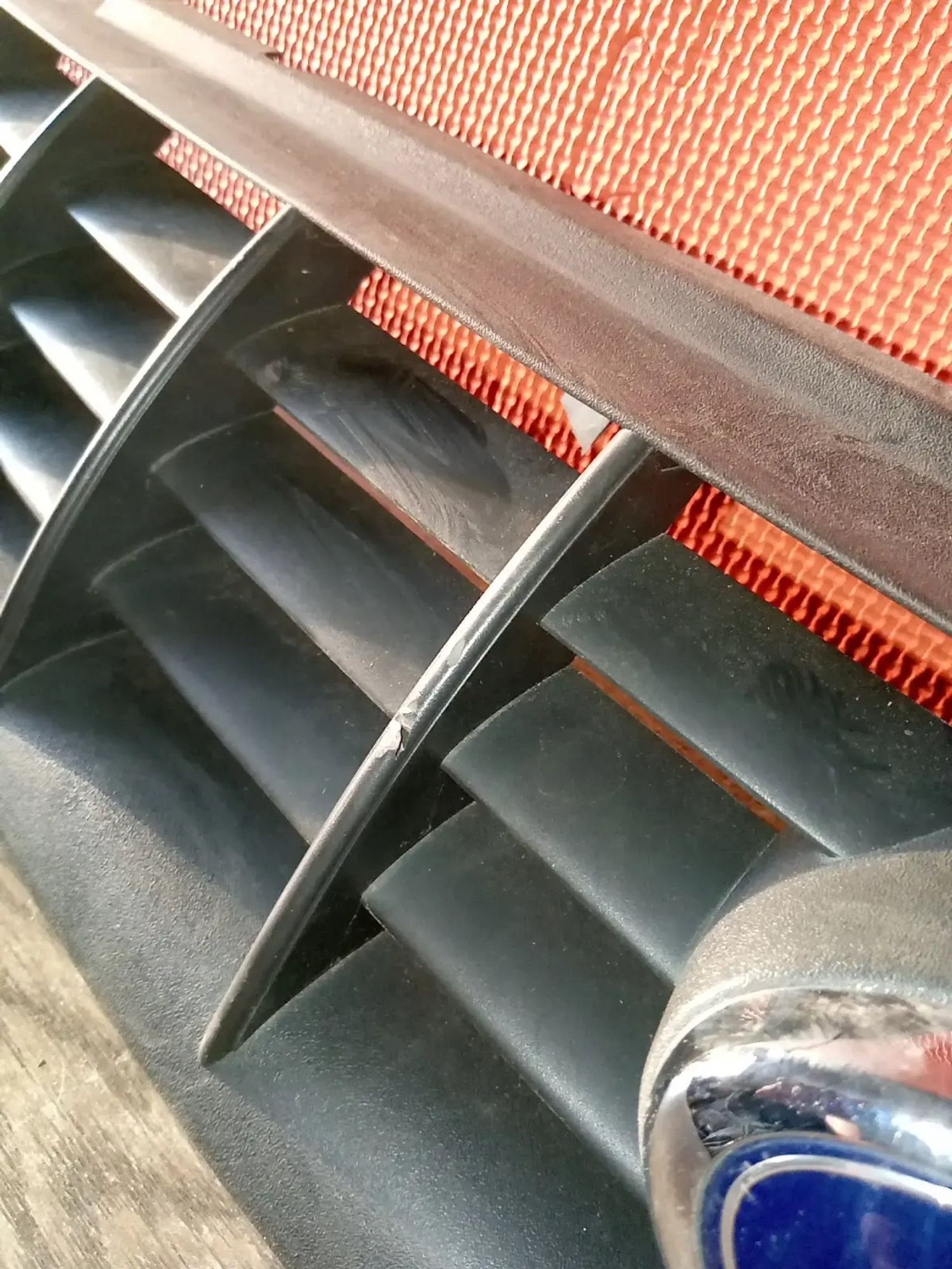 https://ycs.partsauto.market/partsauto-images/thmbs/userImages/a486c87f8955b6e25f9185efee619899/part/269464d8-2e23-49b6-b7f9-8e6509ee15c4_1779051734332.jpg