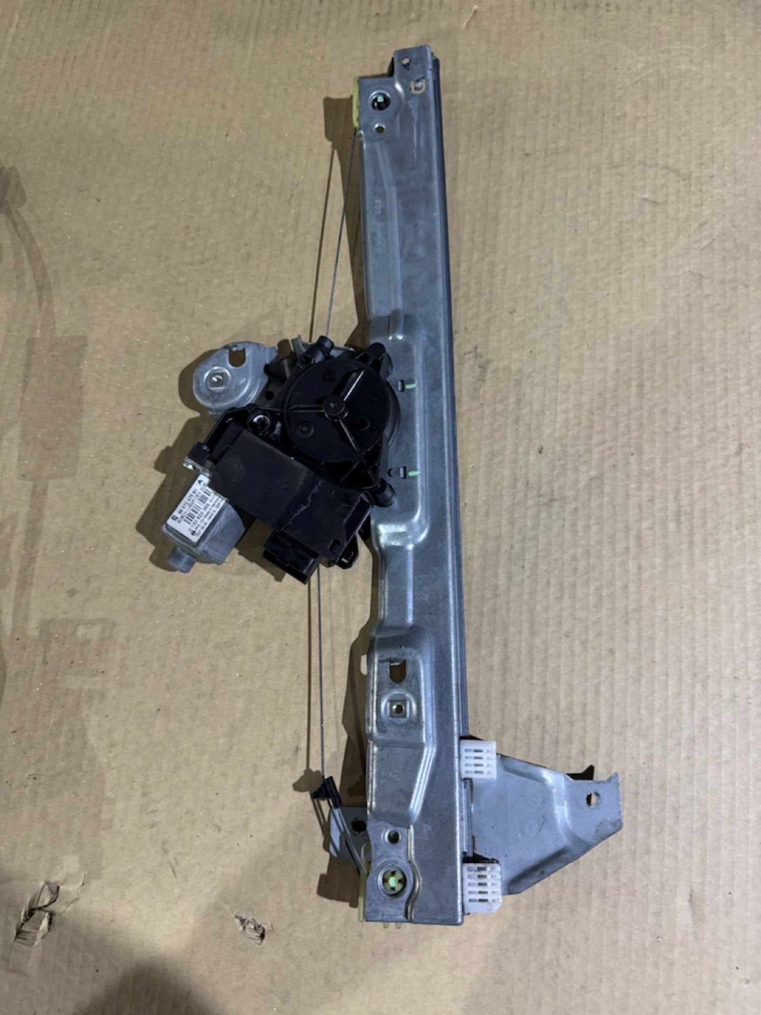 https://ycs.partsauto.market/partsauto-images/thmbs/userImages/a486c87f8955b6e25f9185efee619899/part/269aa77f-cd98-4737-abb7-0f1d4cbb9201_1785185766776.jpg