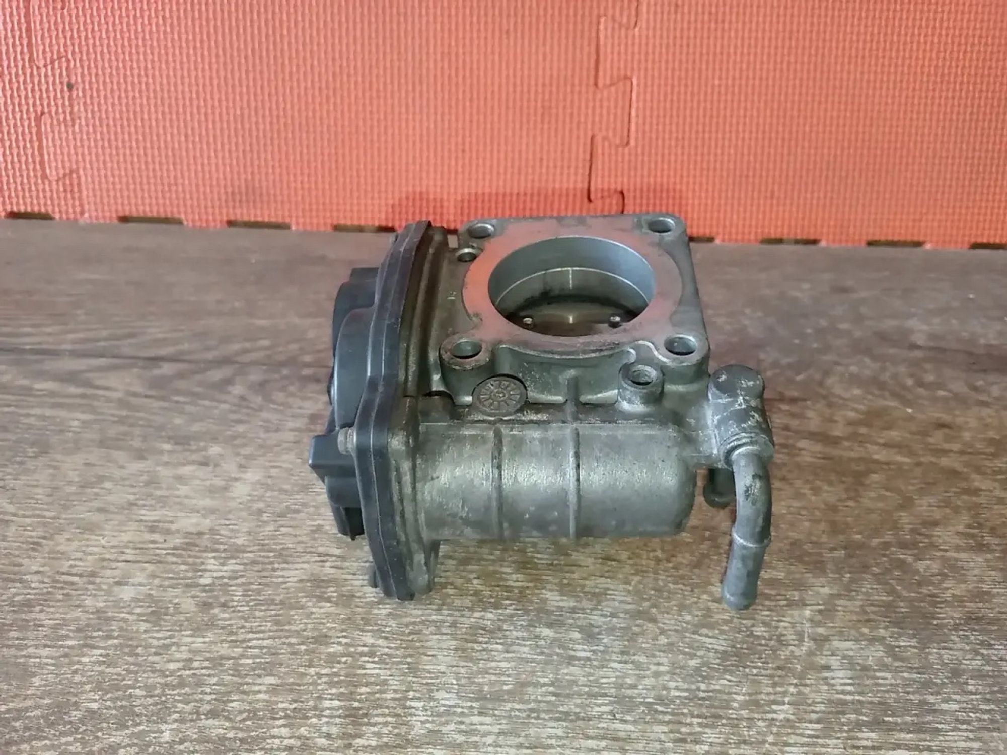 https://ycs.partsauto.market/partsauto-images/thmbs/userImages/a486c87f8955b6e25f9185efee619899/part/26e1846c-5e9c-404d-8975-14cd8d49e80b_1779793075851.jpg