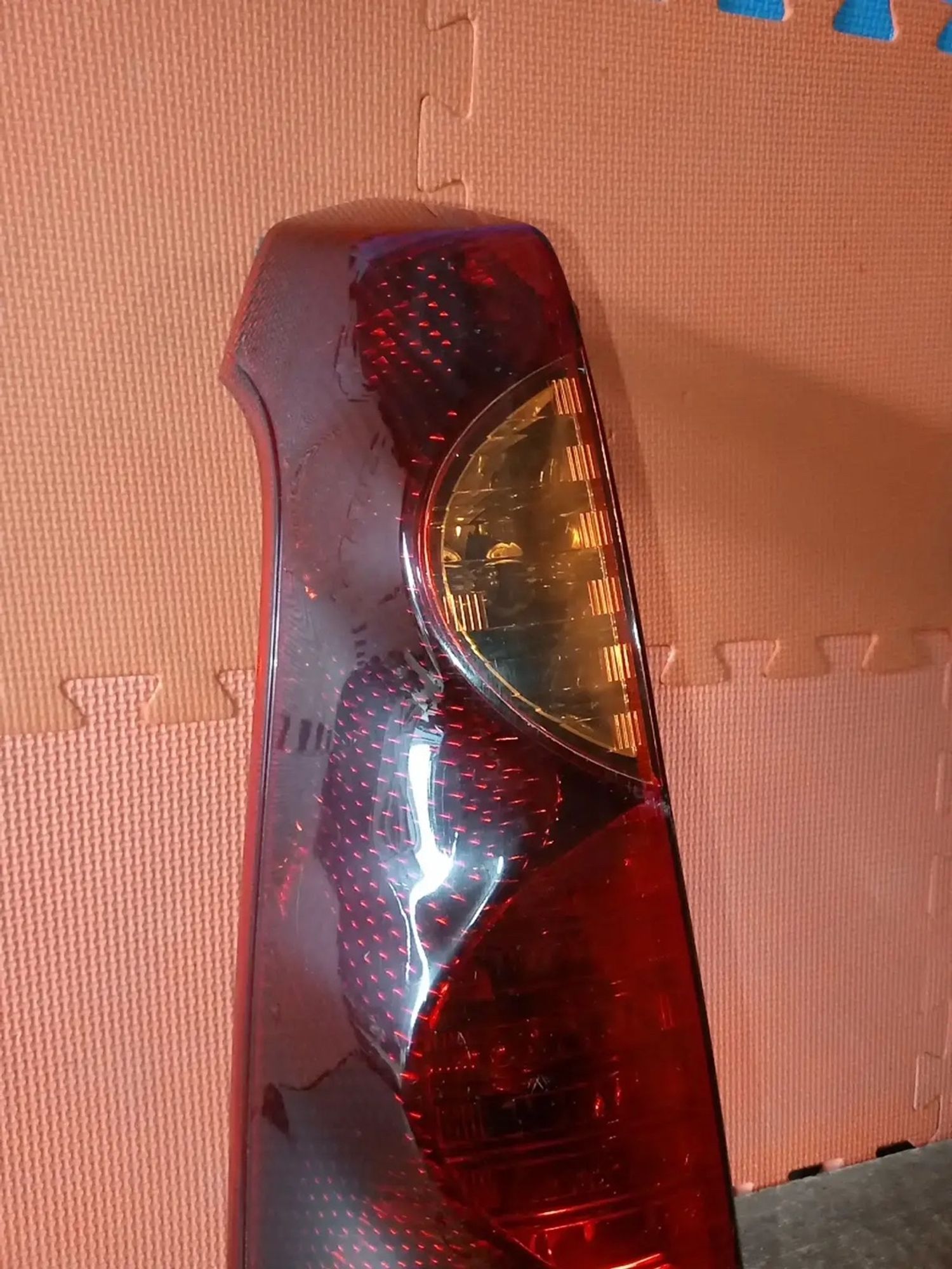 https://ycs.partsauto.market/partsauto-images/thmbs/userImages/a486c87f8955b6e25f9185efee619899/part/28478588-069b-46c4-9dc6-677df12fcb81_1785910473819.jpg