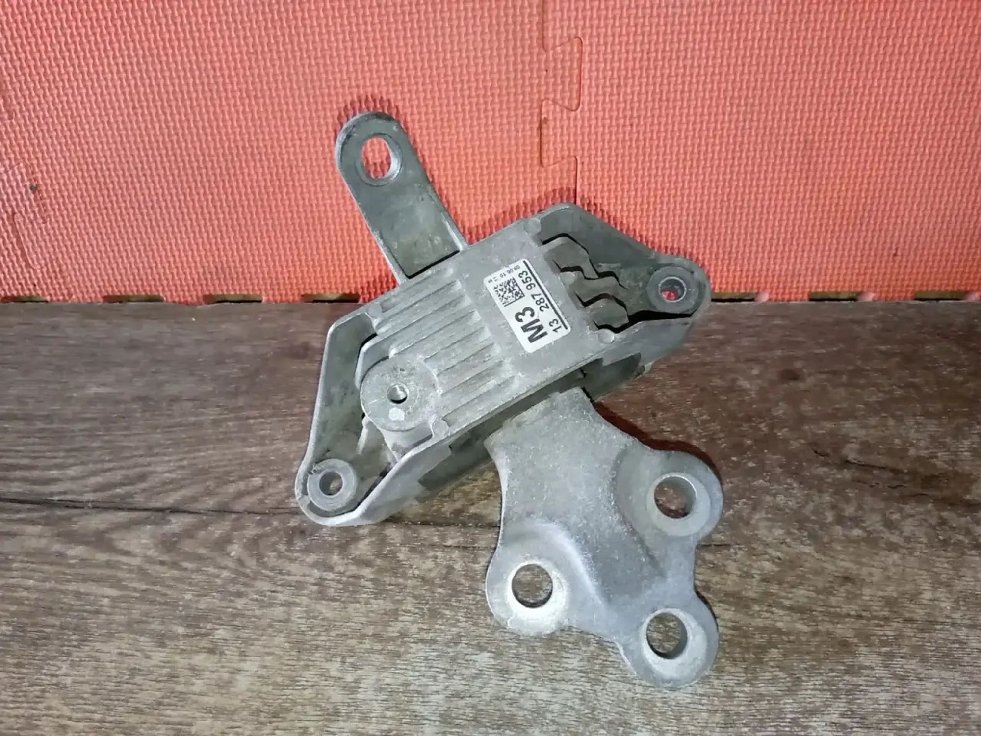 https://ycs.partsauto.market/partsauto-images/thmbs/userImages/a486c87f8955b6e25f9185efee619899/part/2b363613-e9f0-4cae-ab01-17a981466c36_1786652913811.jpg
