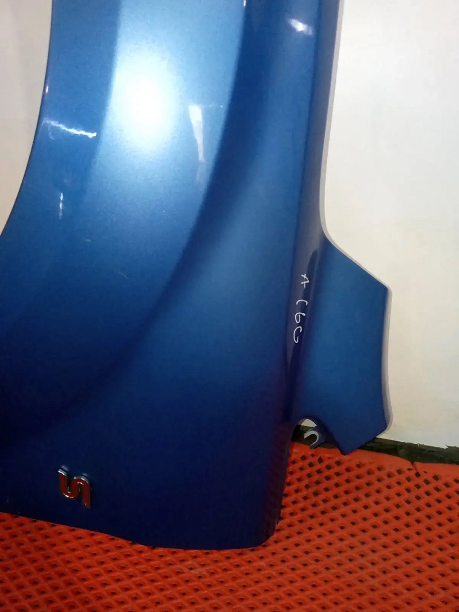 https://ycs.partsauto.market/partsauto-images/thmbs/userImages/a486c87f8955b6e25f9185efee619899/part/2b85b38b-2a87-4154-a2f4-3a31ced68252_1779344170825.jpg