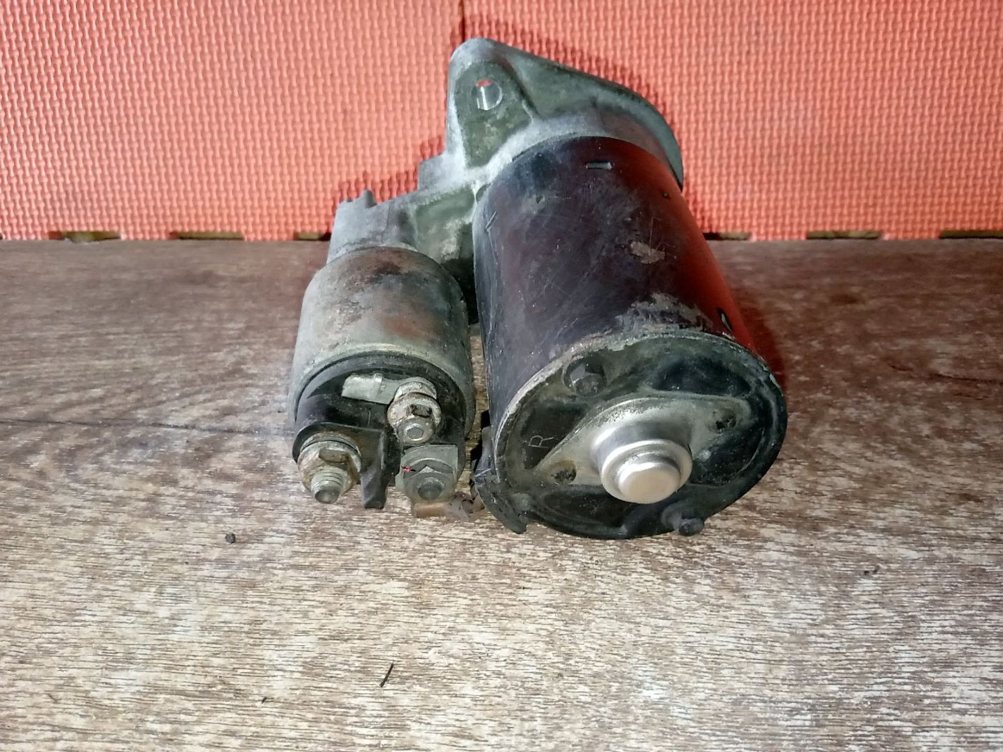 https://ycs.partsauto.market/partsauto-images/thmbs/userImages/a486c87f8955b6e25f9185efee619899/part/2e34b198-5164-4ee3-a57d-7a15ccd29bc2_1782454357830.jpg
