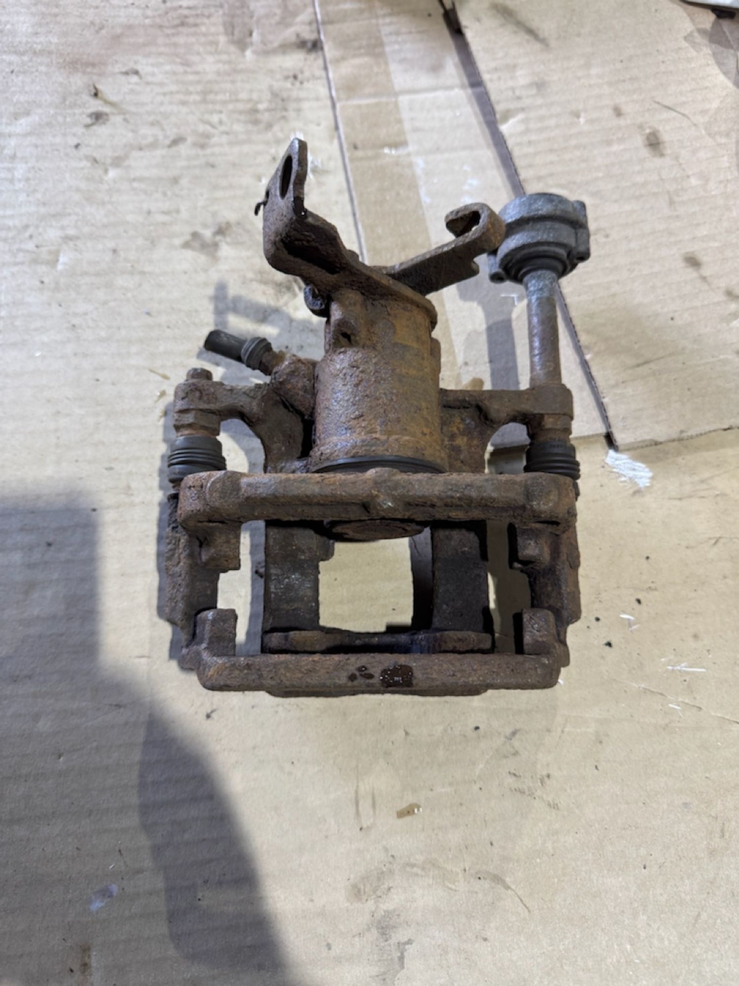 https://ycs.partsauto.market/partsauto-images/thmbs/userImages/a486c87f8955b6e25f9185efee619899/part/2f5d9f6b-468a-4c77-99ce-218379417b07_1782850592083.jpg