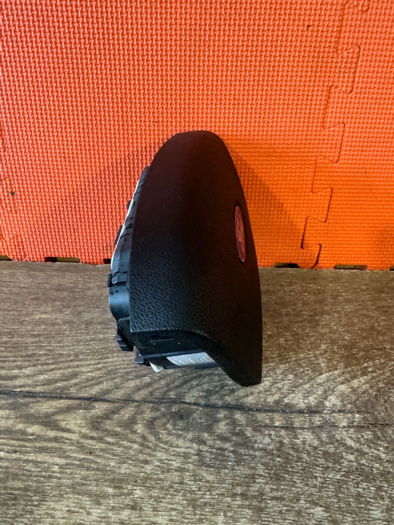 https://ycs.partsauto.market/partsauto-images/thmbs/userImages/a486c87f8955b6e25f9185efee619899/part/3007d31c-c611-4c16-87de-9c9d61c4e092_1778190082288.jpg