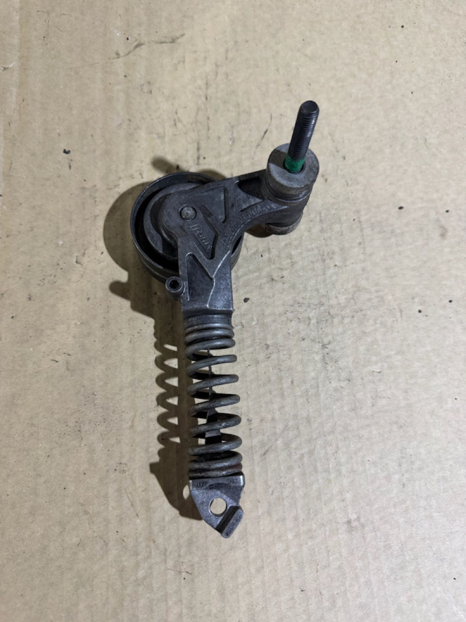 https://ycs.partsauto.market/partsauto-images/thmbs/userImages/a486c87f8955b6e25f9185efee619899/part/30c26165-7d97-40f1-81ae-7f69d5bc84bf_1786358640965.jpg