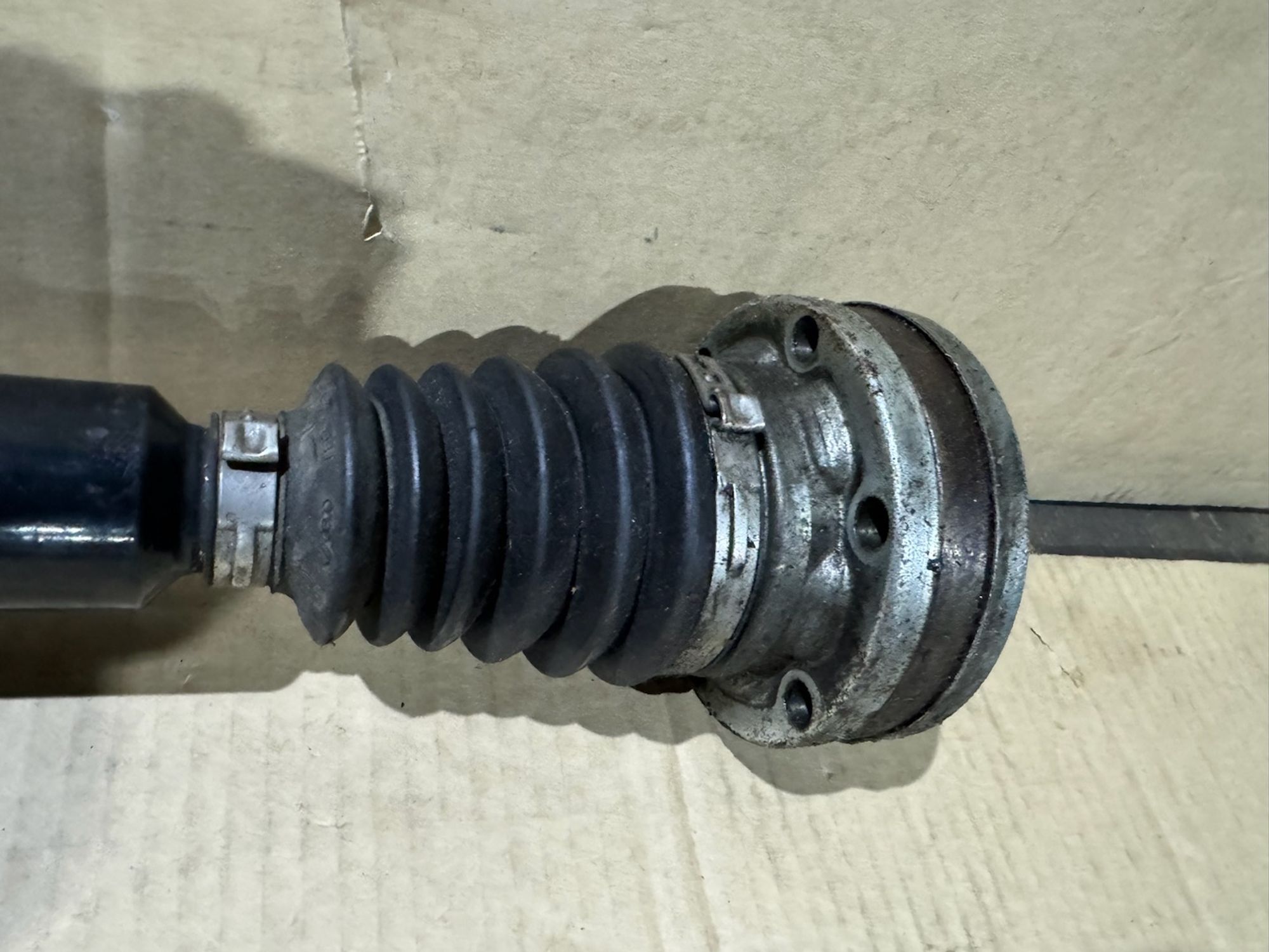 https://ycs.partsauto.market/partsauto-images/thmbs/userImages/a486c87f8955b6e25f9185efee619899/part/31199000-09a6-4937-bf4b-51568410533c_1780044118677.jpg