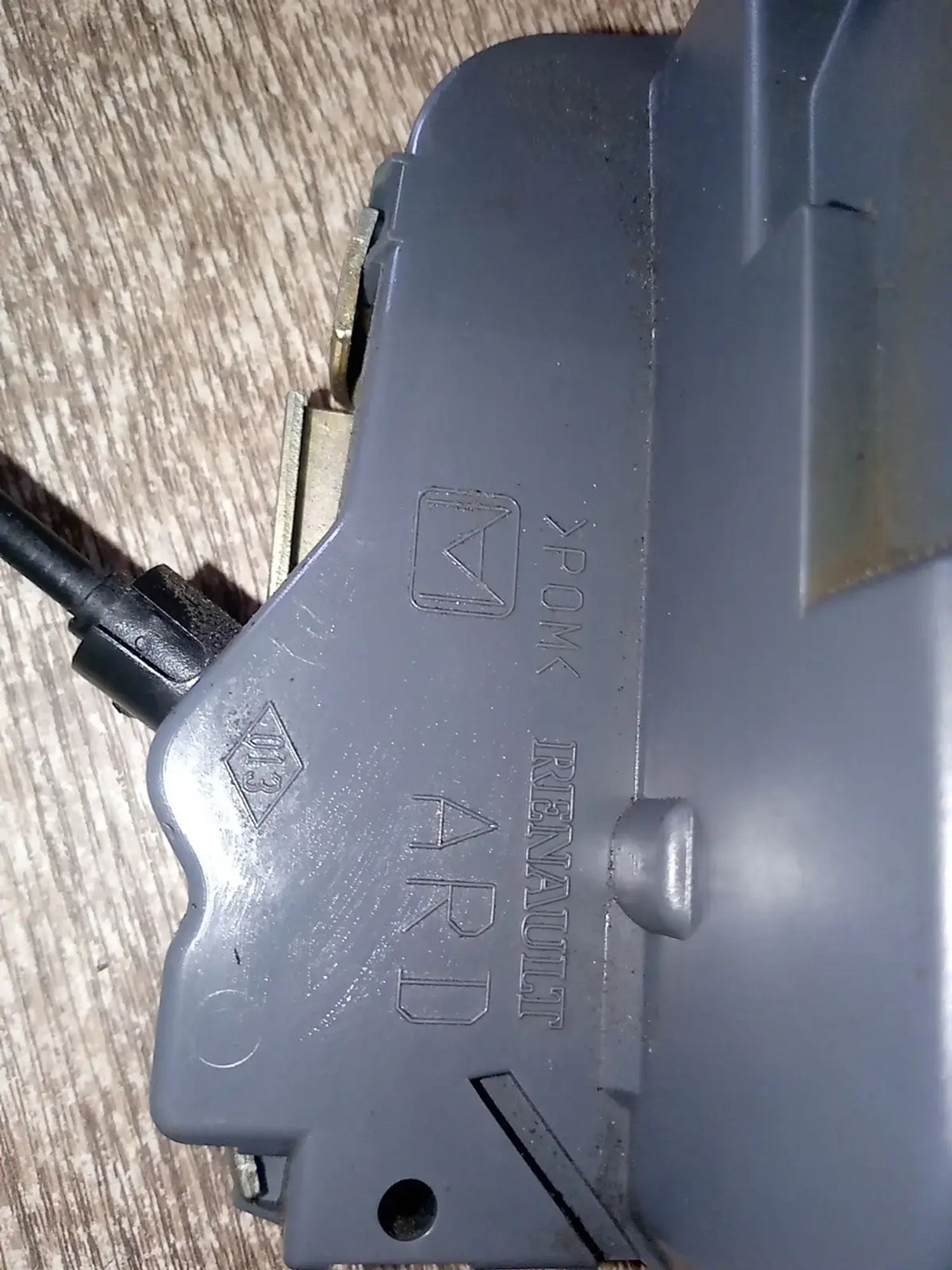 https://ycs.partsauto.market/partsauto-images/thmbs/userImages/a486c87f8955b6e25f9185efee619899/part/31406f0d-8c19-45b2-830f-86053f2c67cb_1783546869644.jpg