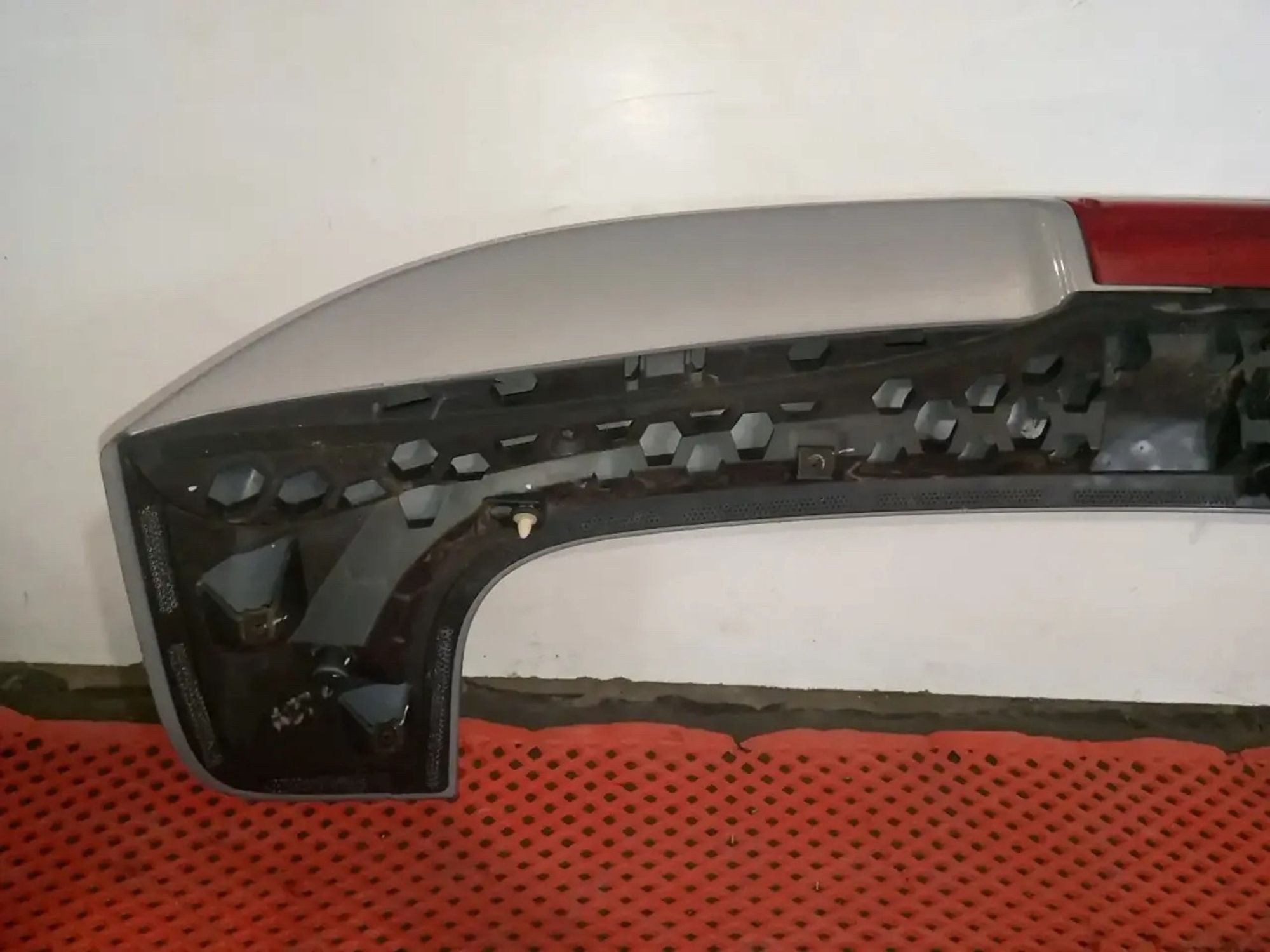 https://ycs.partsauto.market/partsauto-images/thmbs/userImages/a486c87f8955b6e25f9185efee619899/part/32a6e9c8-0644-4b61-b324-d213048da311_1780044066828.jpg