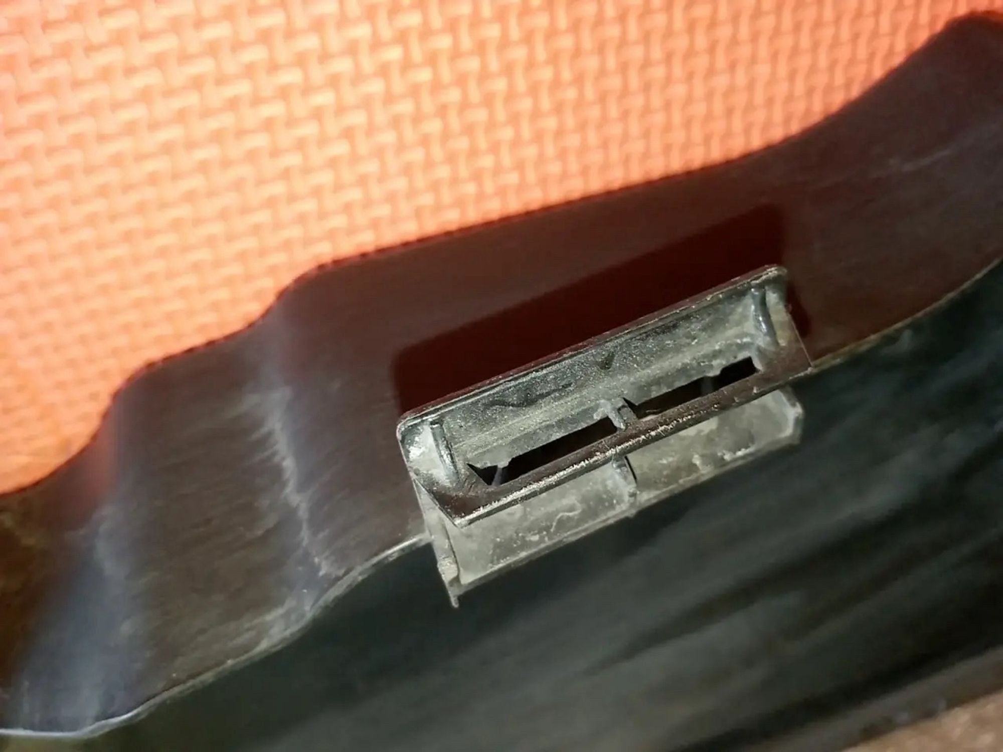 https://ycs.partsauto.market/partsauto-images/thmbs/userImages/a486c87f8955b6e25f9185efee619899/part/337b86d7-cd68-4bbc-b786-043b41da6326_1779344434706.jpg