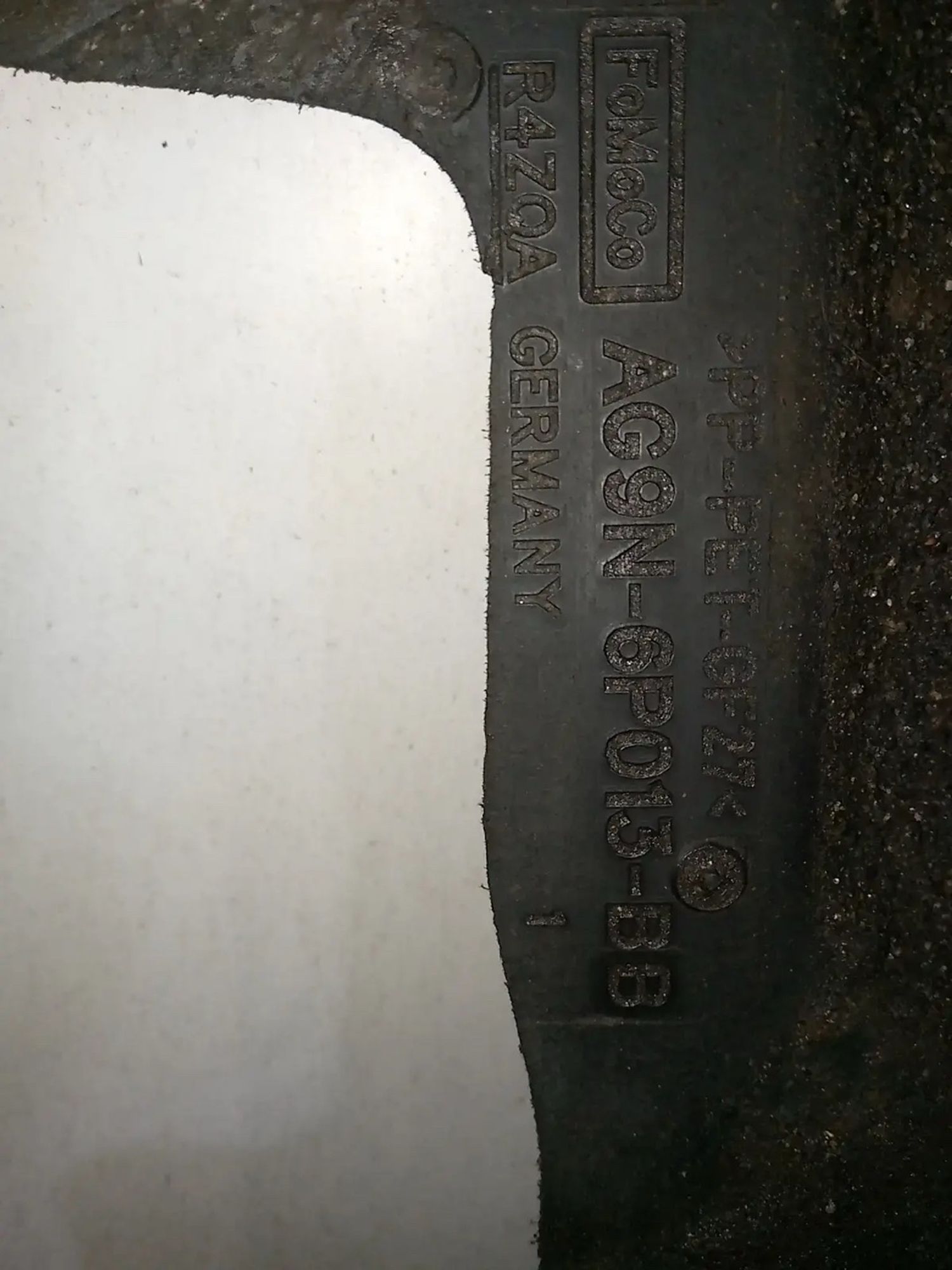 https://ycs.partsauto.market/partsauto-images/thmbs/userImages/a486c87f8955b6e25f9185efee619899/part/33eb19a6-6149-4aec-82fe-219f1921a82c_1786651076049.jpg