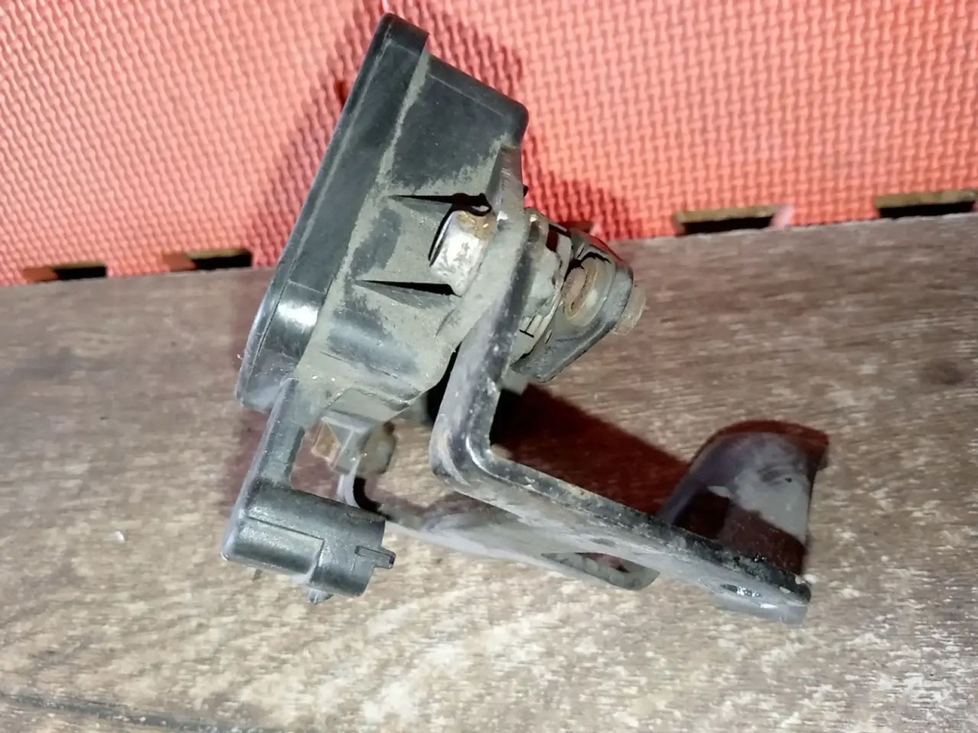 https://ycs.partsauto.market/partsauto-images/thmbs/userImages/a486c87f8955b6e25f9185efee619899/part/341eb051-46b7-41f9-af64-b032a05f9d0f_1786471252460.jpg