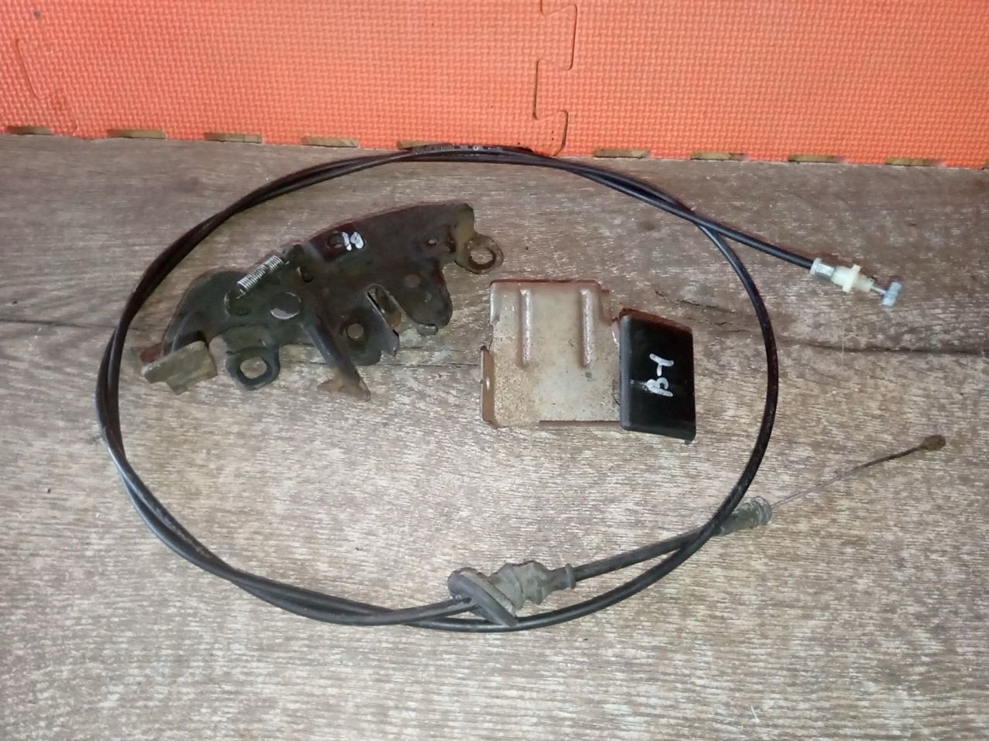 https://ycs.partsauto.market/partsauto-images/thmbs/userImages/a486c87f8955b6e25f9185efee619899/part/344065f3-603b-430c-ab54-30f12227622e_1775855473828.jpg