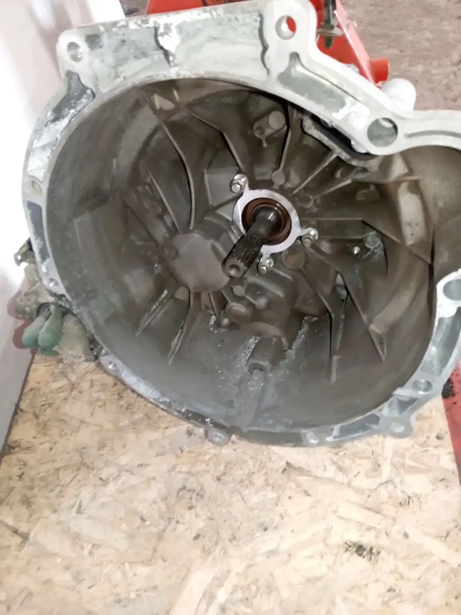 https://ycs.partsauto.market/partsauto-images/thmbs/userImages/a486c87f8955b6e25f9185efee619899/part/354c5438-020a-4948-9f3f-eb196523280e_1779793184896.jpg