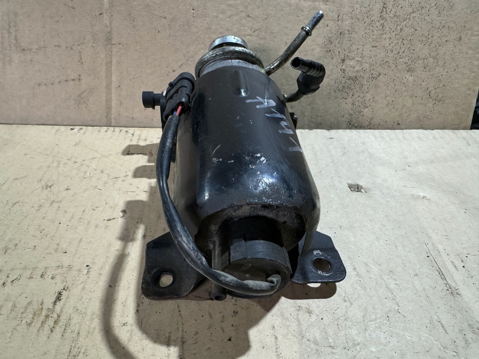 https://ycs.partsauto.market/partsauto-images/thmbs/userImages/a486c87f8955b6e25f9185efee619899/part/36a033f0-98fa-4bcd-bfb1-fce8e05e566b_1776857746169.jpg