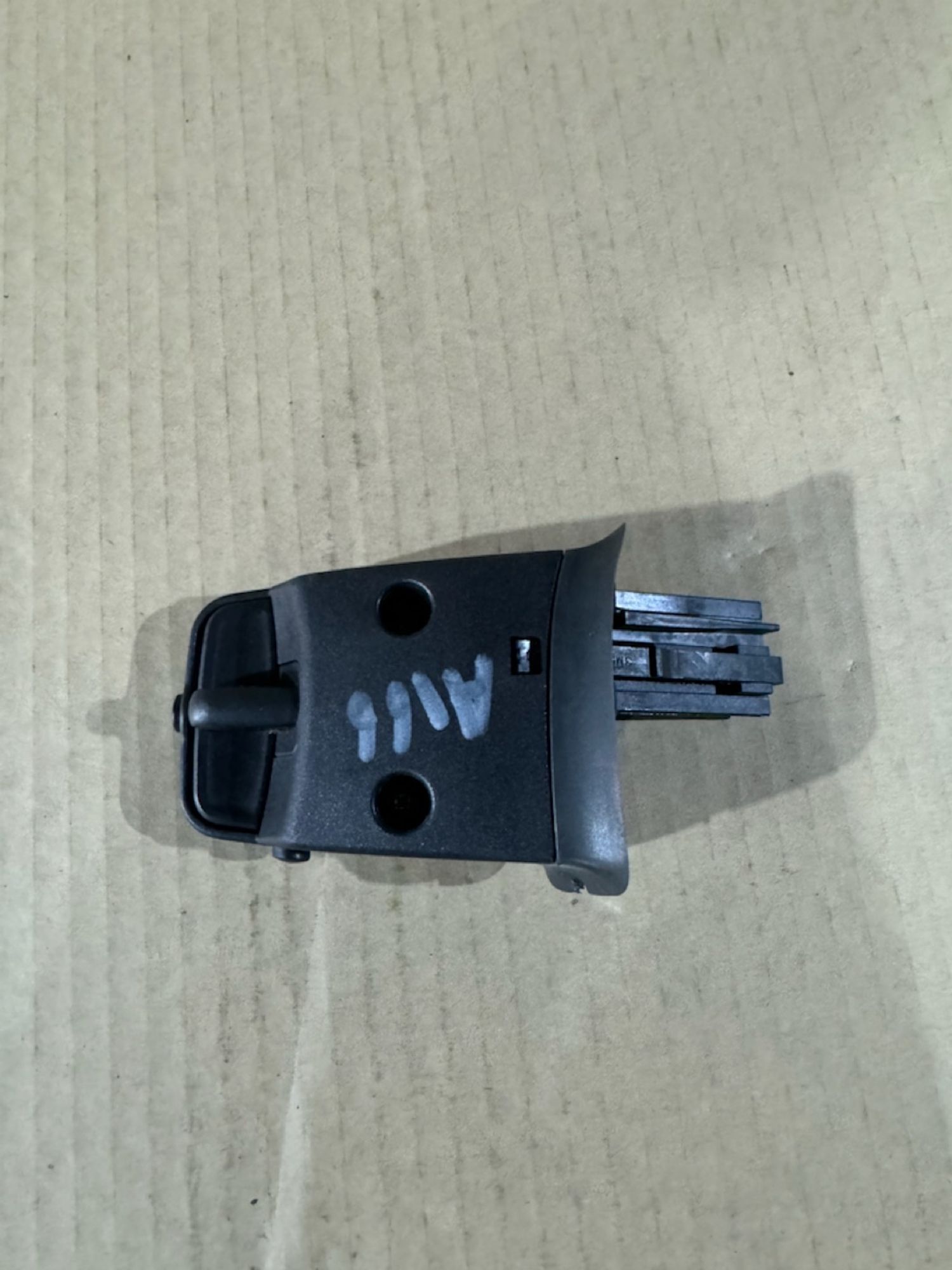 https://ycs.partsauto.market/partsauto-images/thmbs/userImages/a486c87f8955b6e25f9185efee619899/part/36f4c269-cd90-4d6f-82ff-fcb0fae37935_1779051717805.jpg